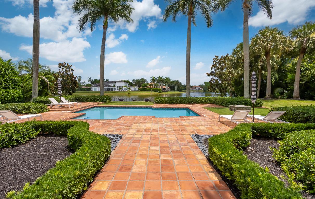LONG LAKE ESTATES 1 AS - Residential