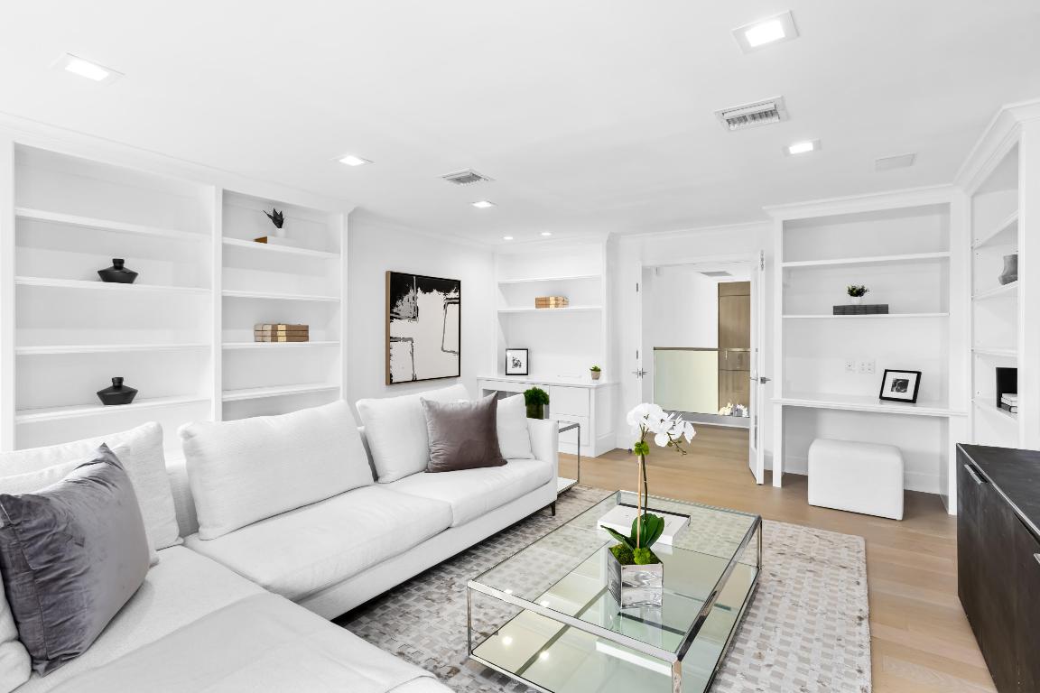 LONG LAKE ESTATES 1 AS - Residential