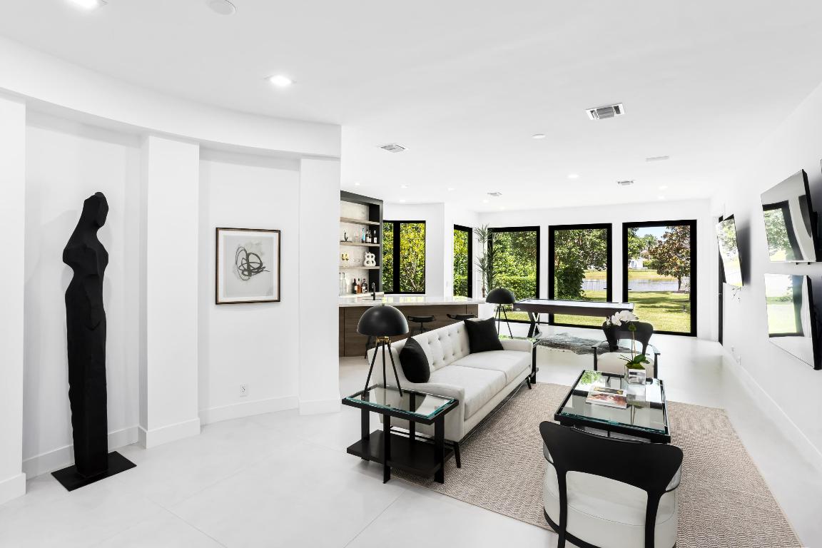 LONG LAKE ESTATES 1 AS - Residential