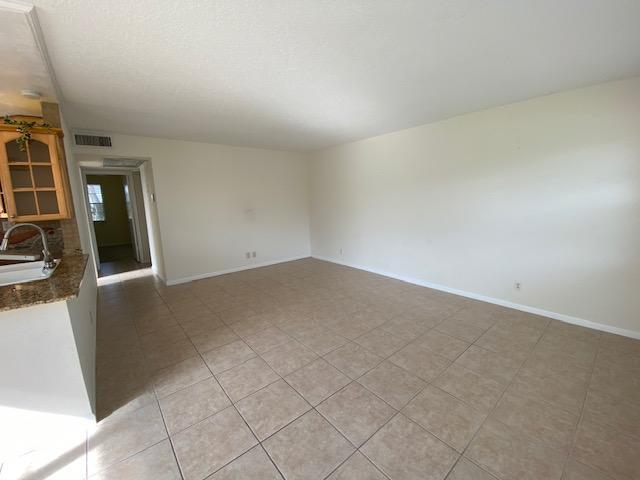 ANDOVER CONDOS - Residential Lease