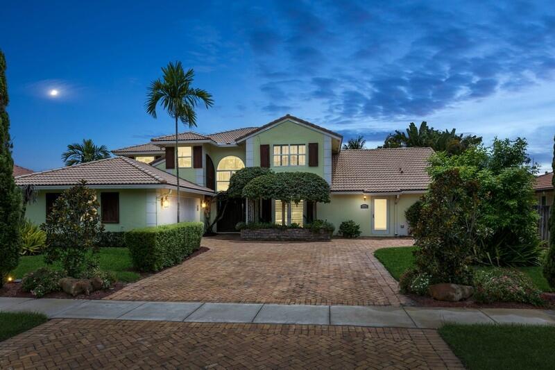 SUGAR POND MANOR OF WELLINGTON - Residential