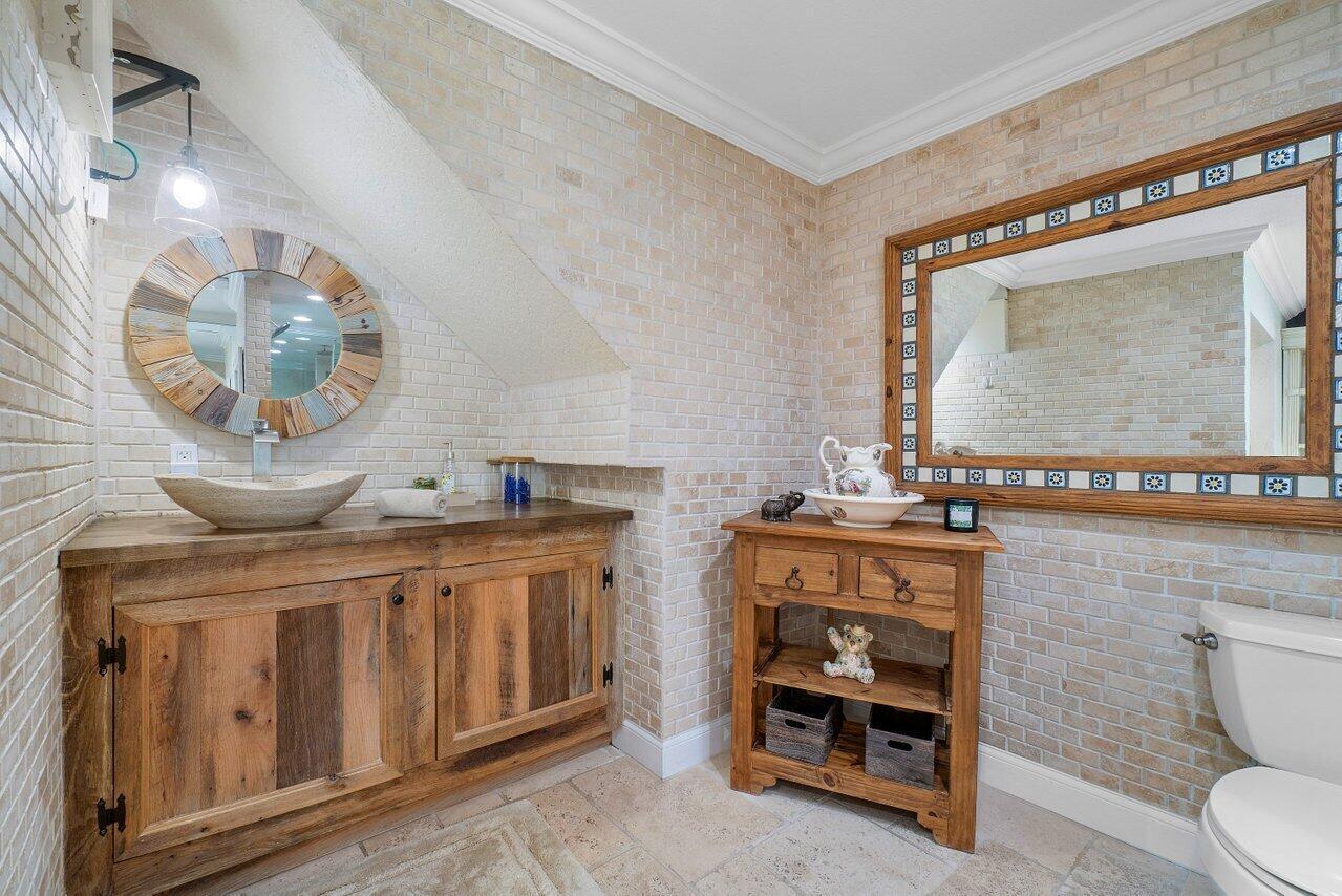 SUGAR POND MANOR OF WELLINGTON - Residential