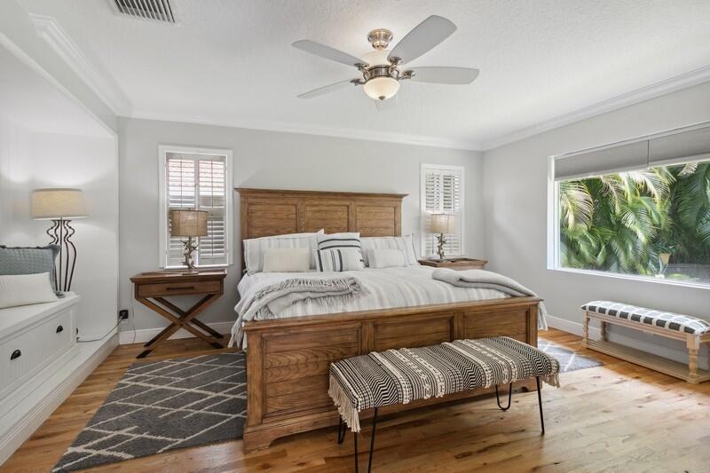 SUGAR POND MANOR OF WELLINGTON - Residential