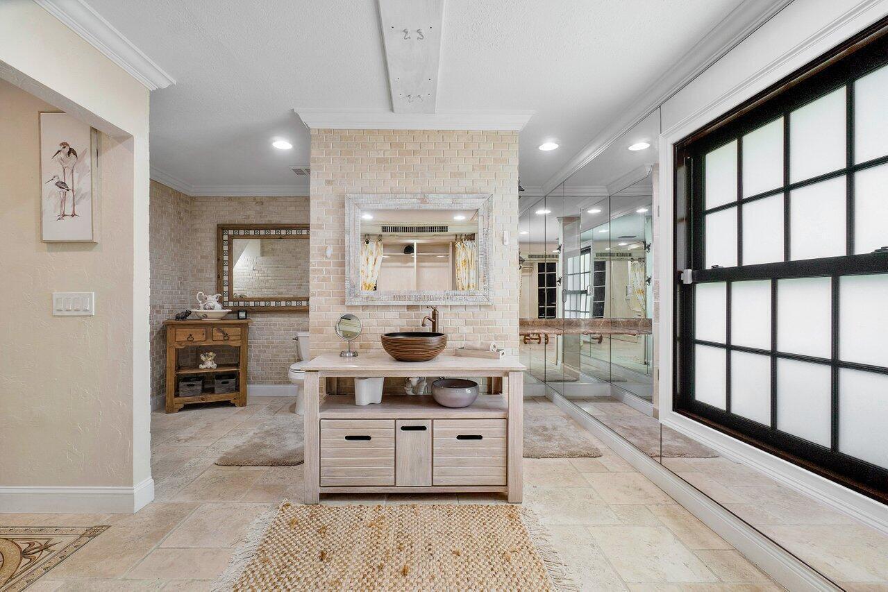 SUGAR POND MANOR OF WELLINGTON - Residential