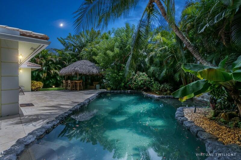 SUGAR POND MANOR OF WELLINGTON - Residential