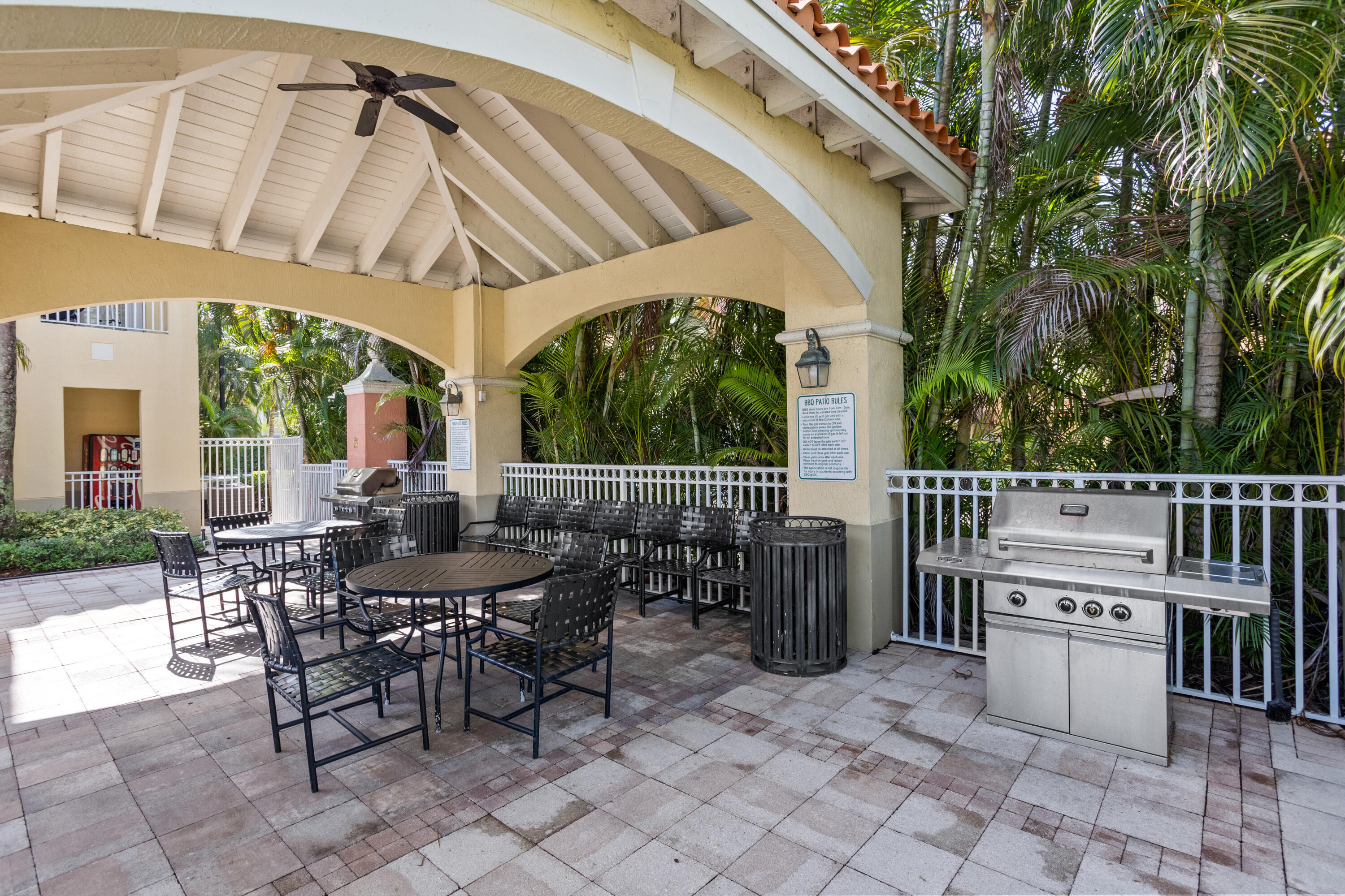 RESIDENCES AT LEGACY PLACE CONDO - Residential Lease