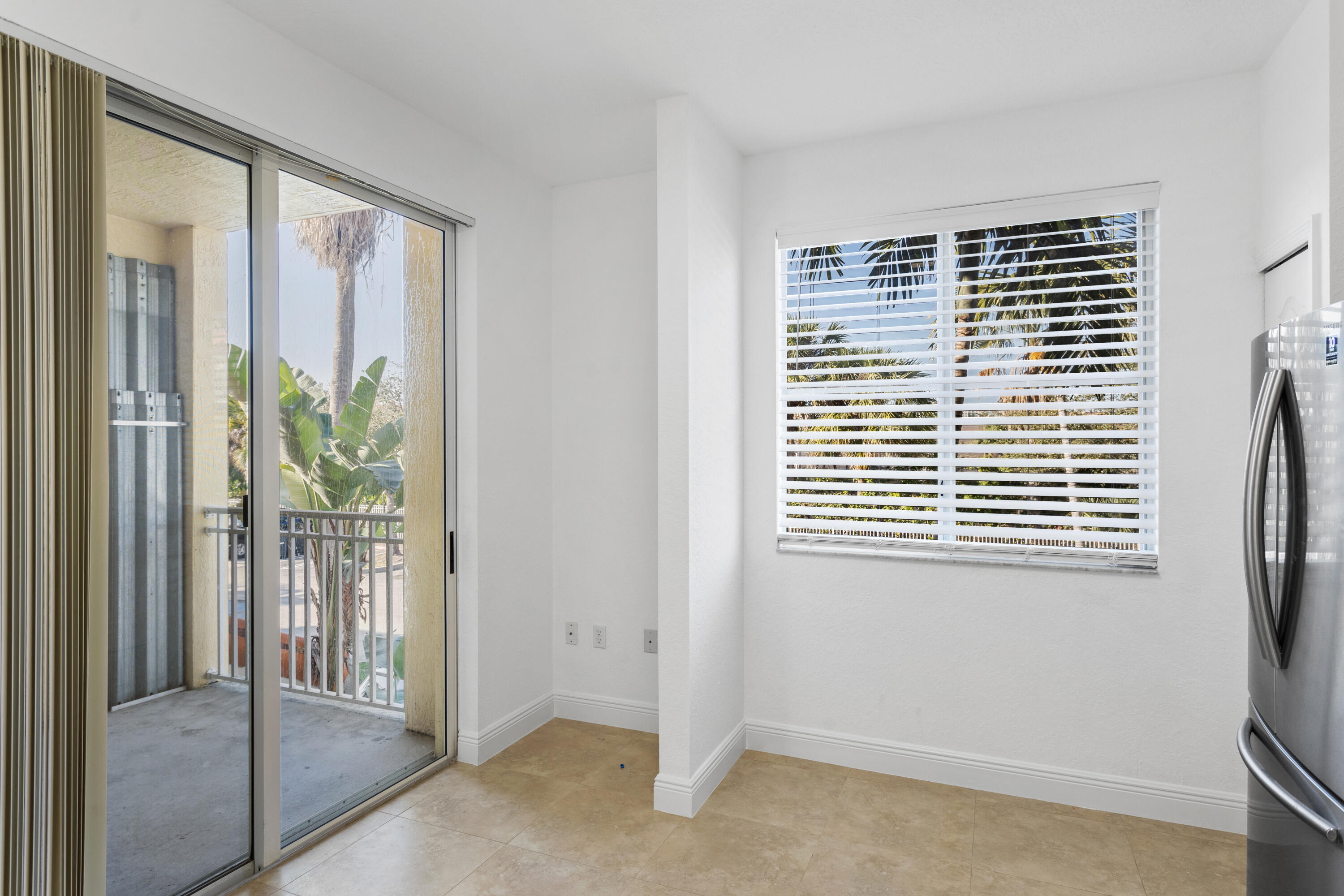RESIDENCES AT LEGACY PLACE CONDO - Residential Lease