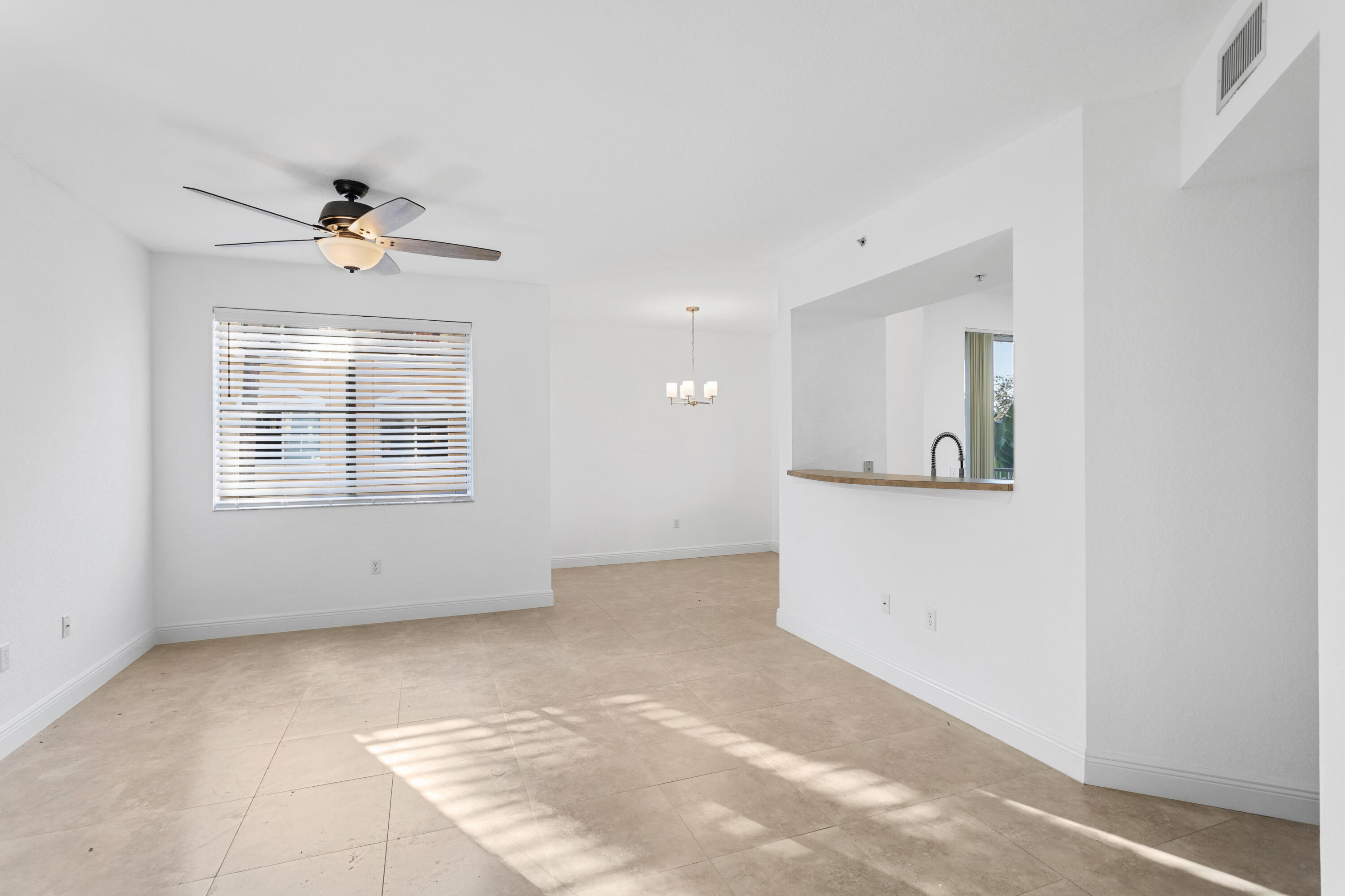 RESIDENCES AT LEGACY PLACE CONDO - Residential Lease