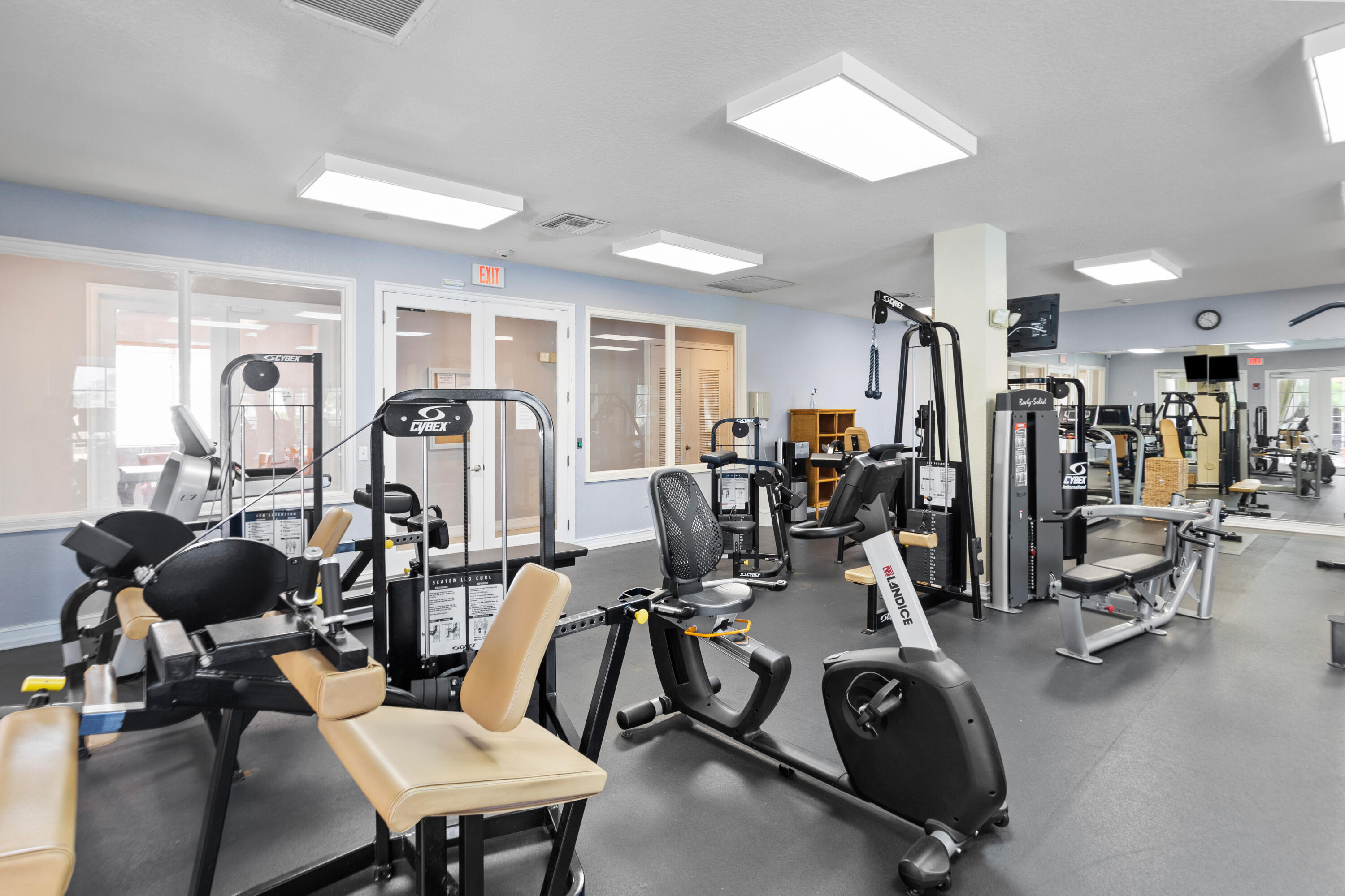 RESIDENCES AT LEGACY PLACE CONDO - Residential Lease