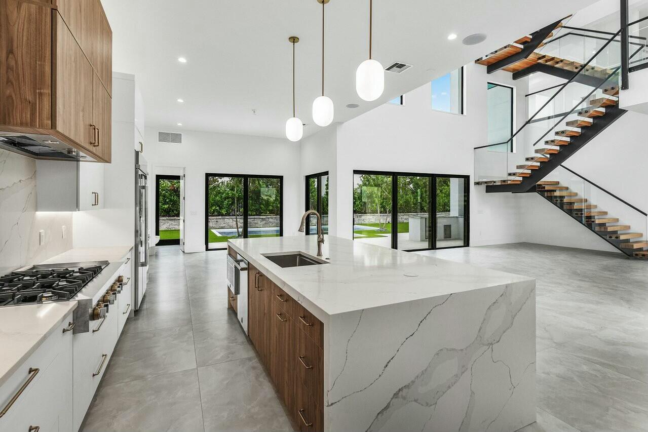 SEA VIEW RIDGE - Residential