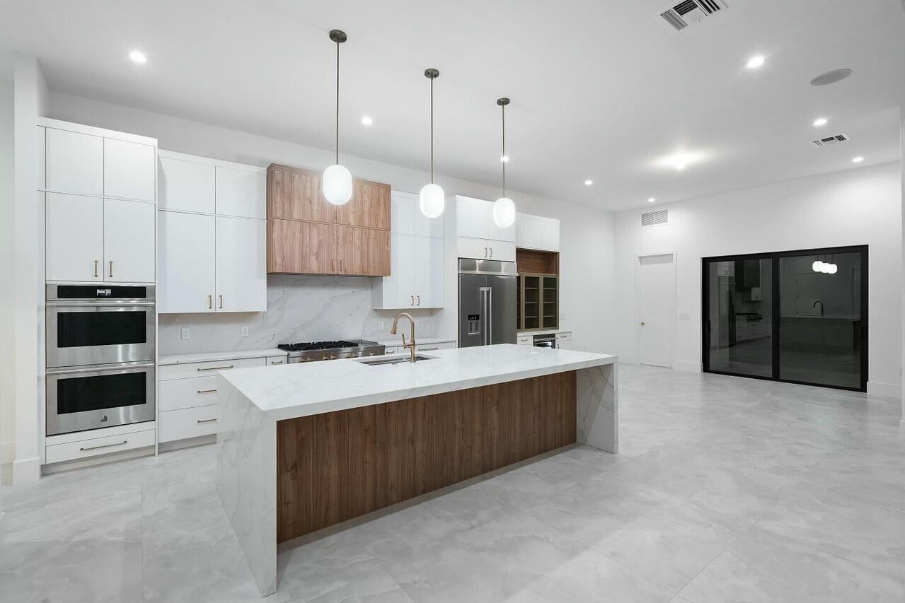 SEA VIEW RIDGE - Residential