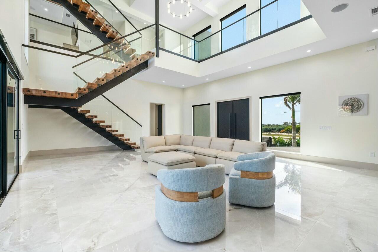 SEA VIEW RIDGE - Residential