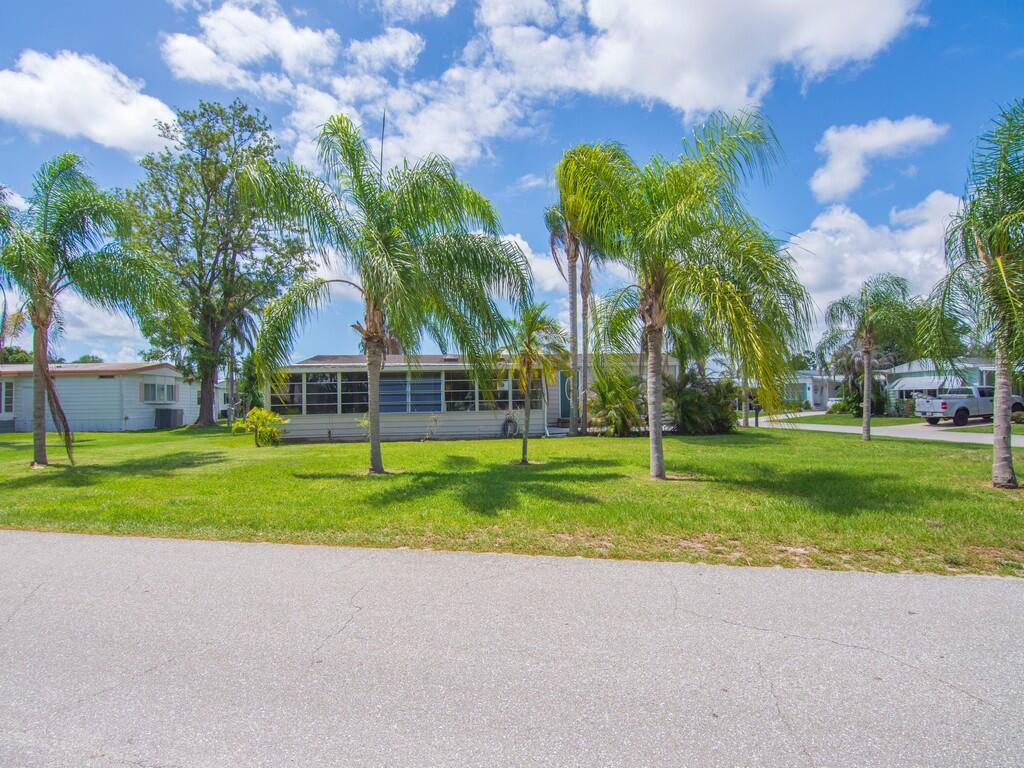 Spanish Lakes Golf Village - Residential
