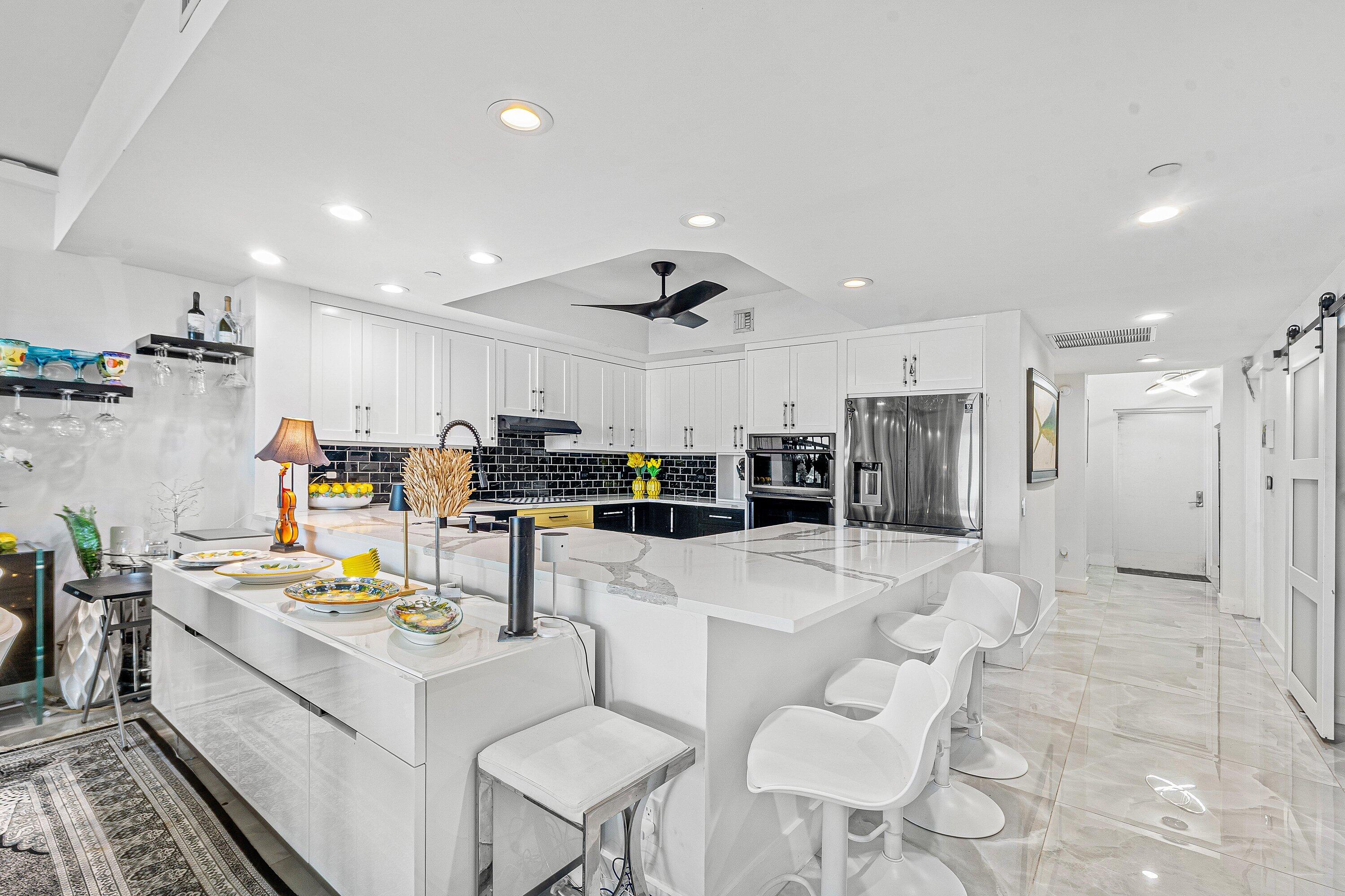 MARINA GRANDE RIVIERA BEACH CONDO - Residential