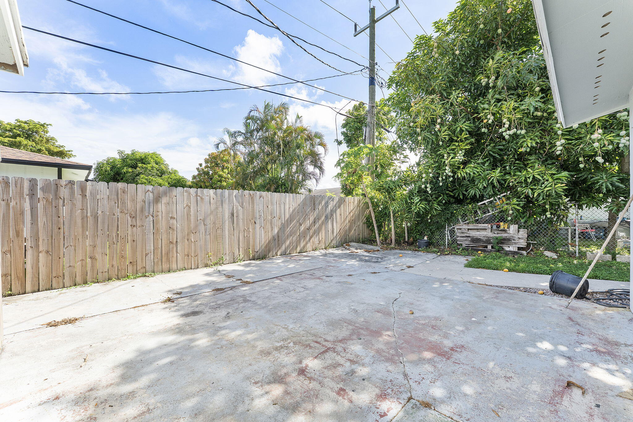 PALM BEACH FARMS CO 7 - Residential Income
