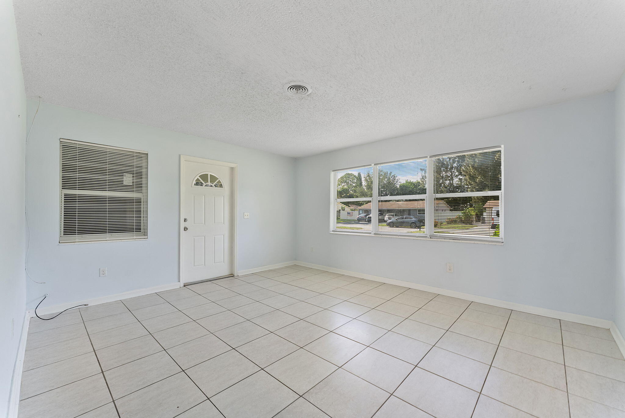 PALM BEACH FARMS CO 7 - Residential Income
