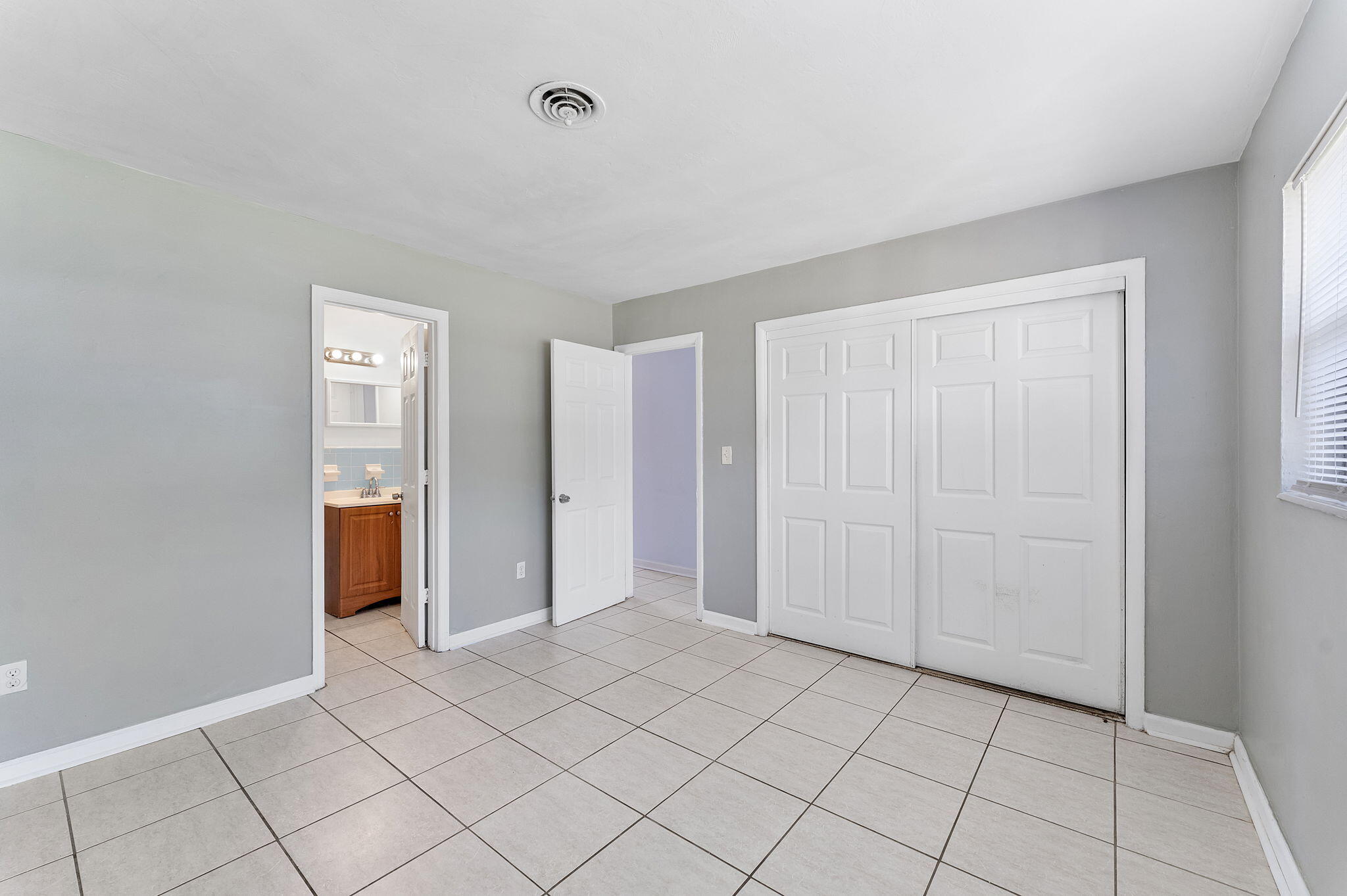 PALM BEACH FARMS CO 7 - Residential Income