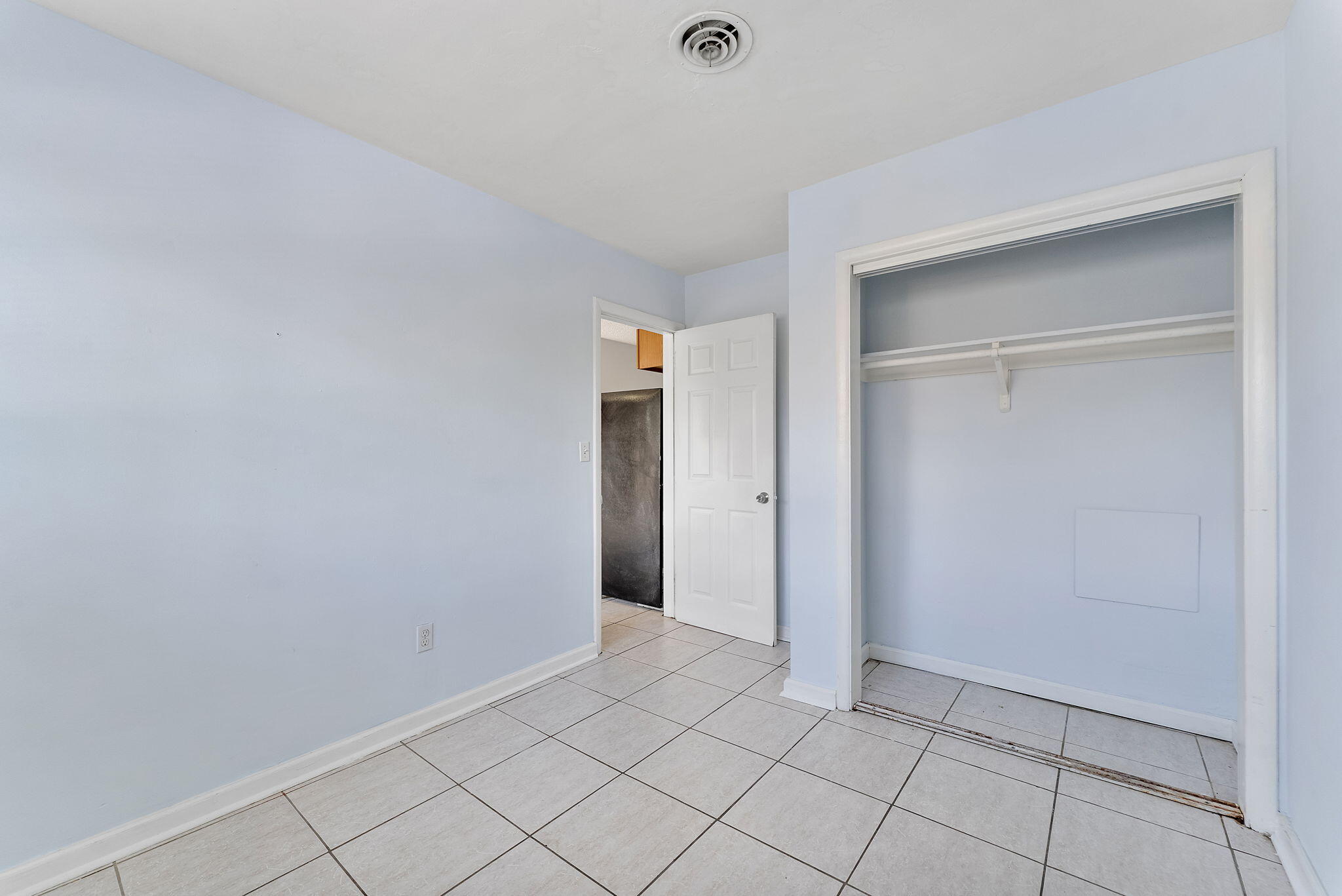 PALM BEACH FARMS CO 7 - Residential Income