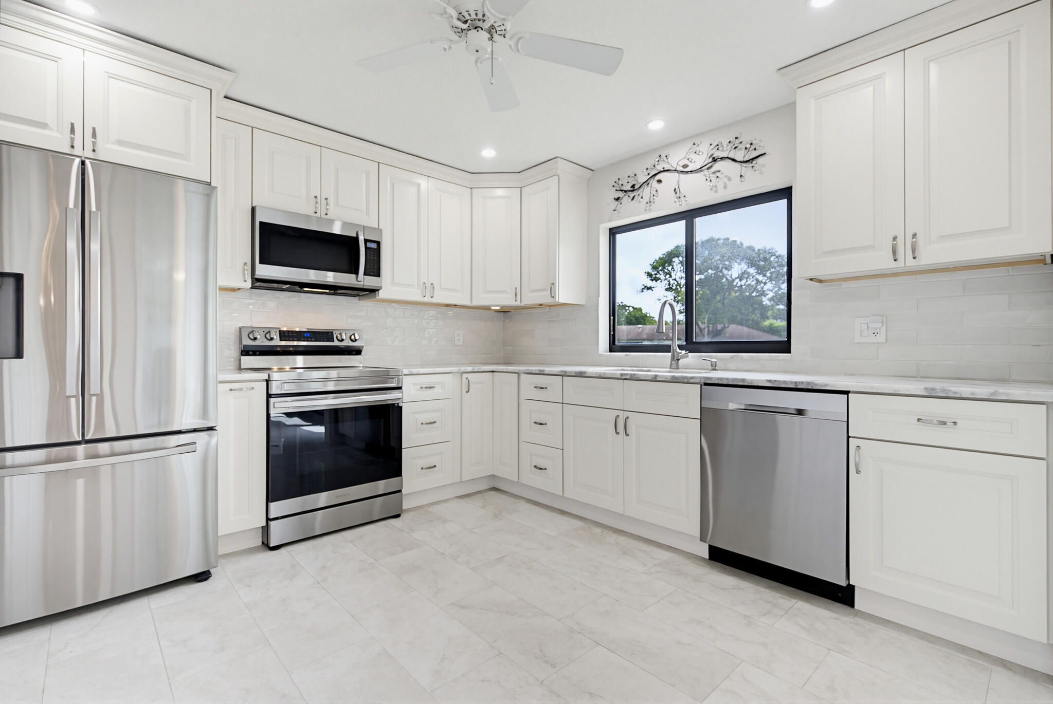 GREENTREE VILLAS CONDO - Residential