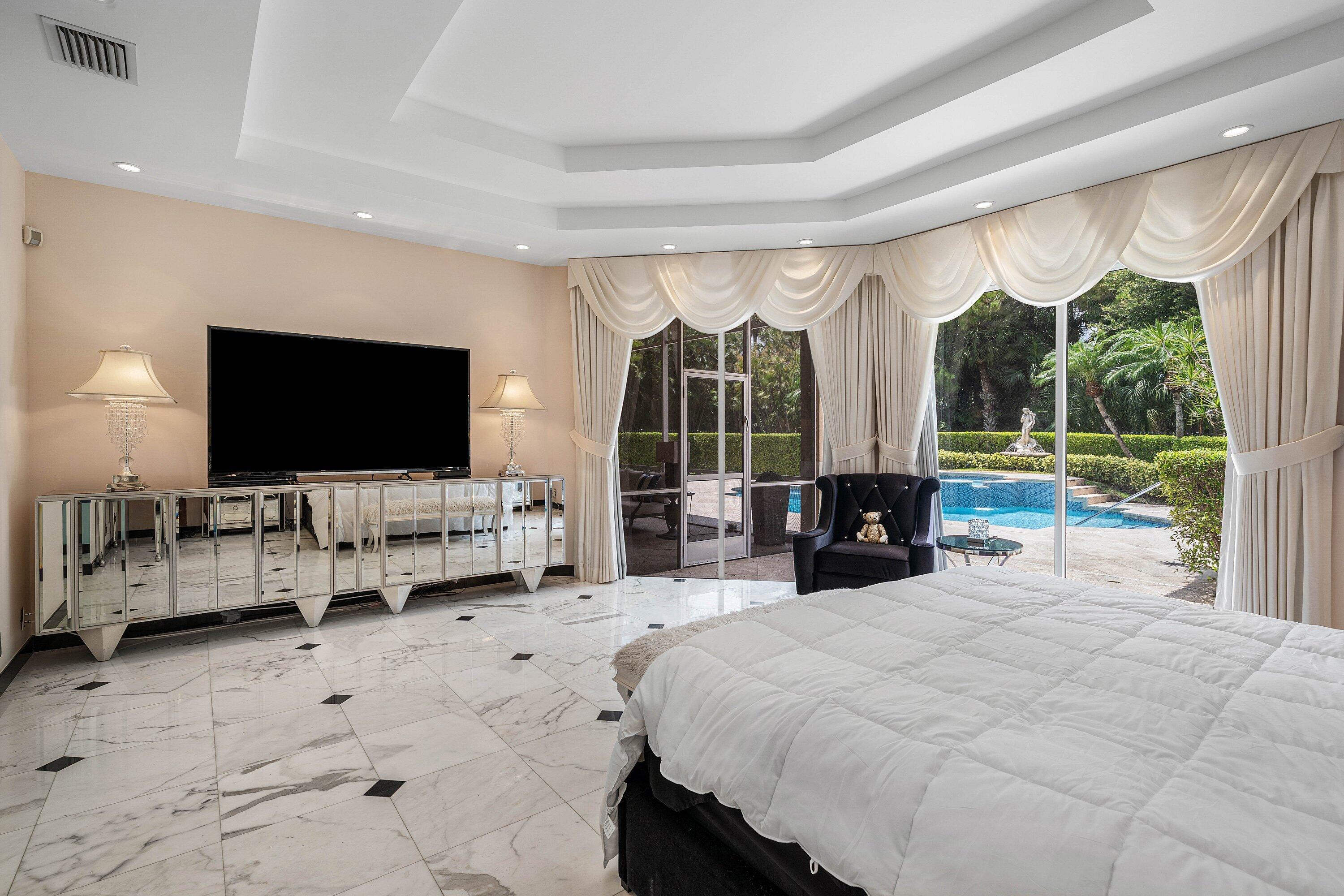BREAKERS WEST 5 - Residential