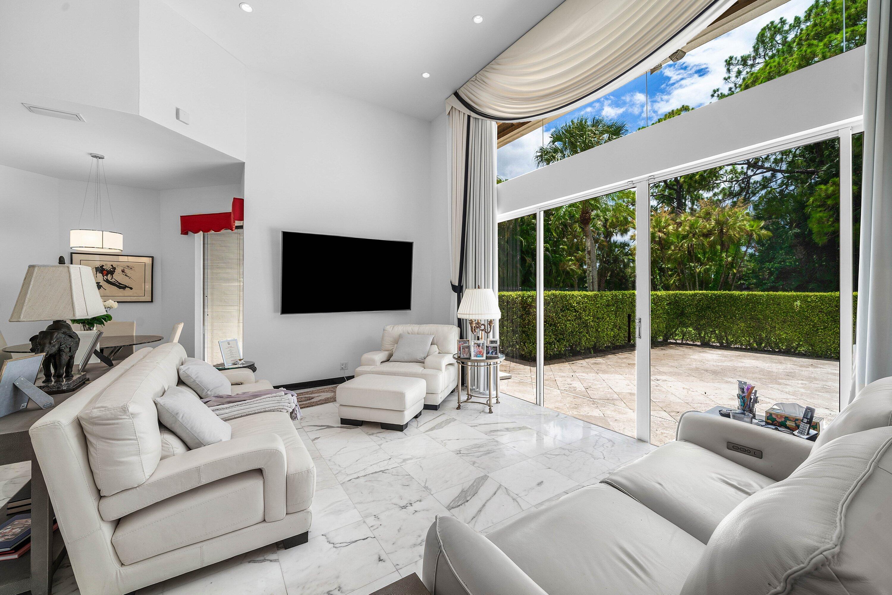 BREAKERS WEST 5 - Residential
