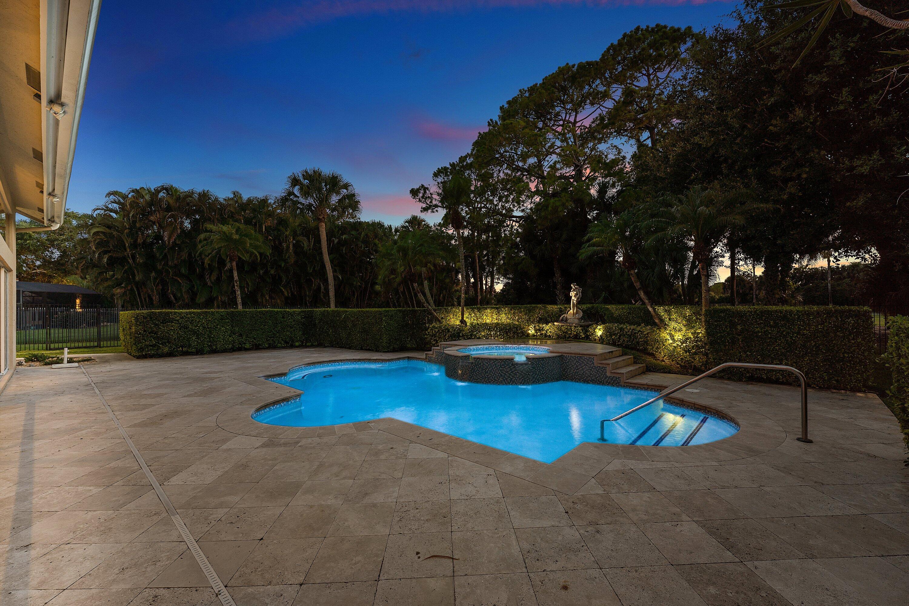 BREAKERS WEST 5 - Residential