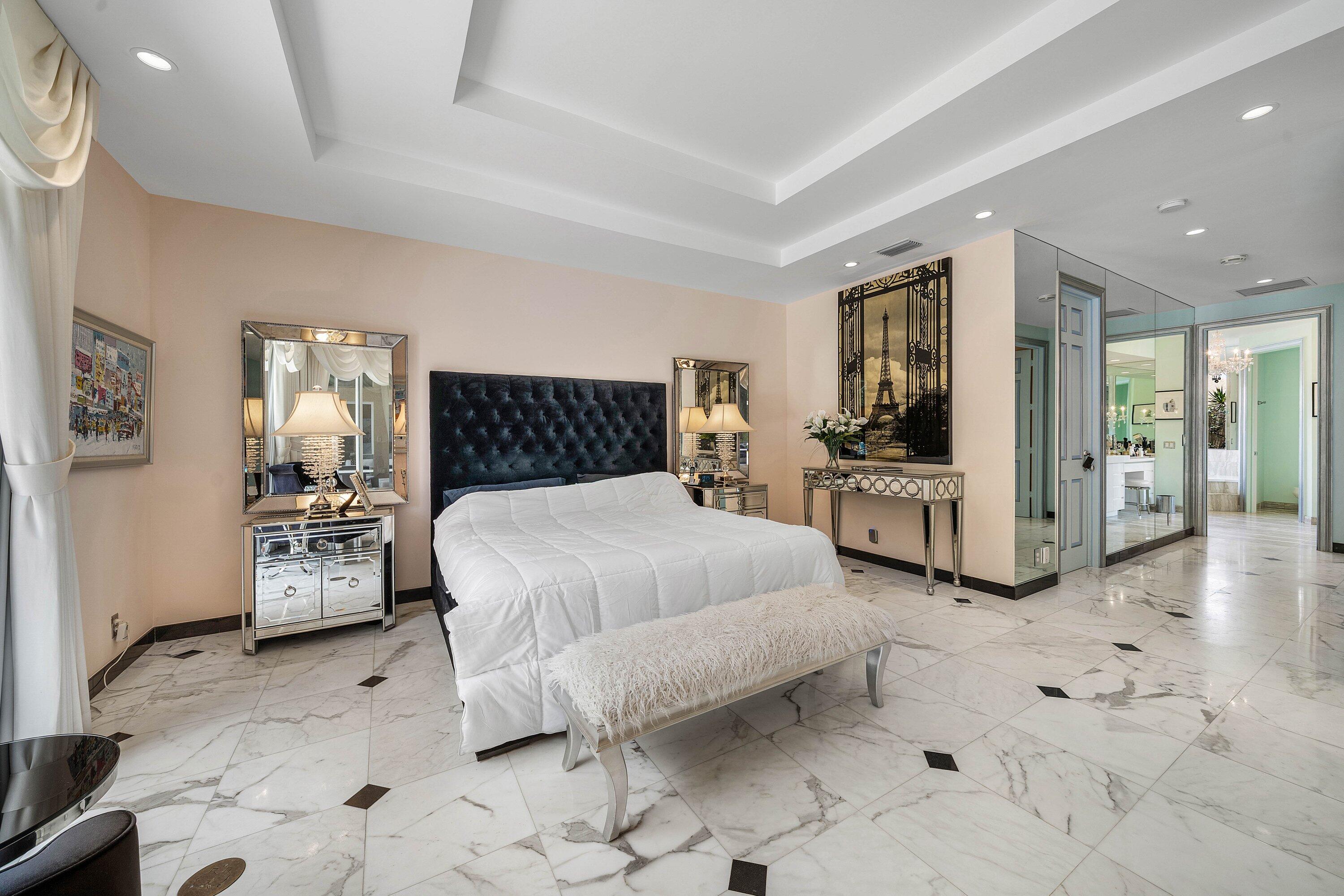 BREAKERS WEST 5 - Residential