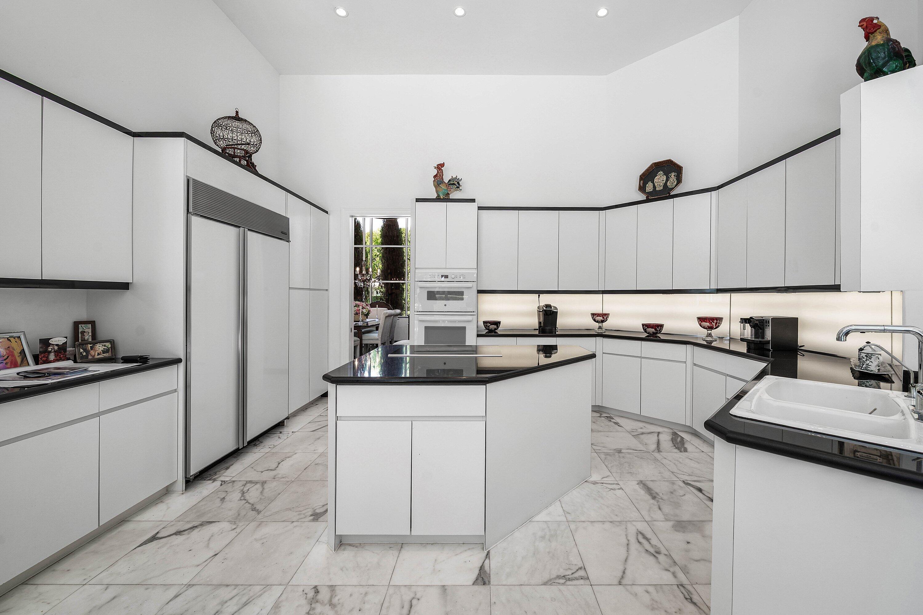 BREAKERS WEST 5 - Residential