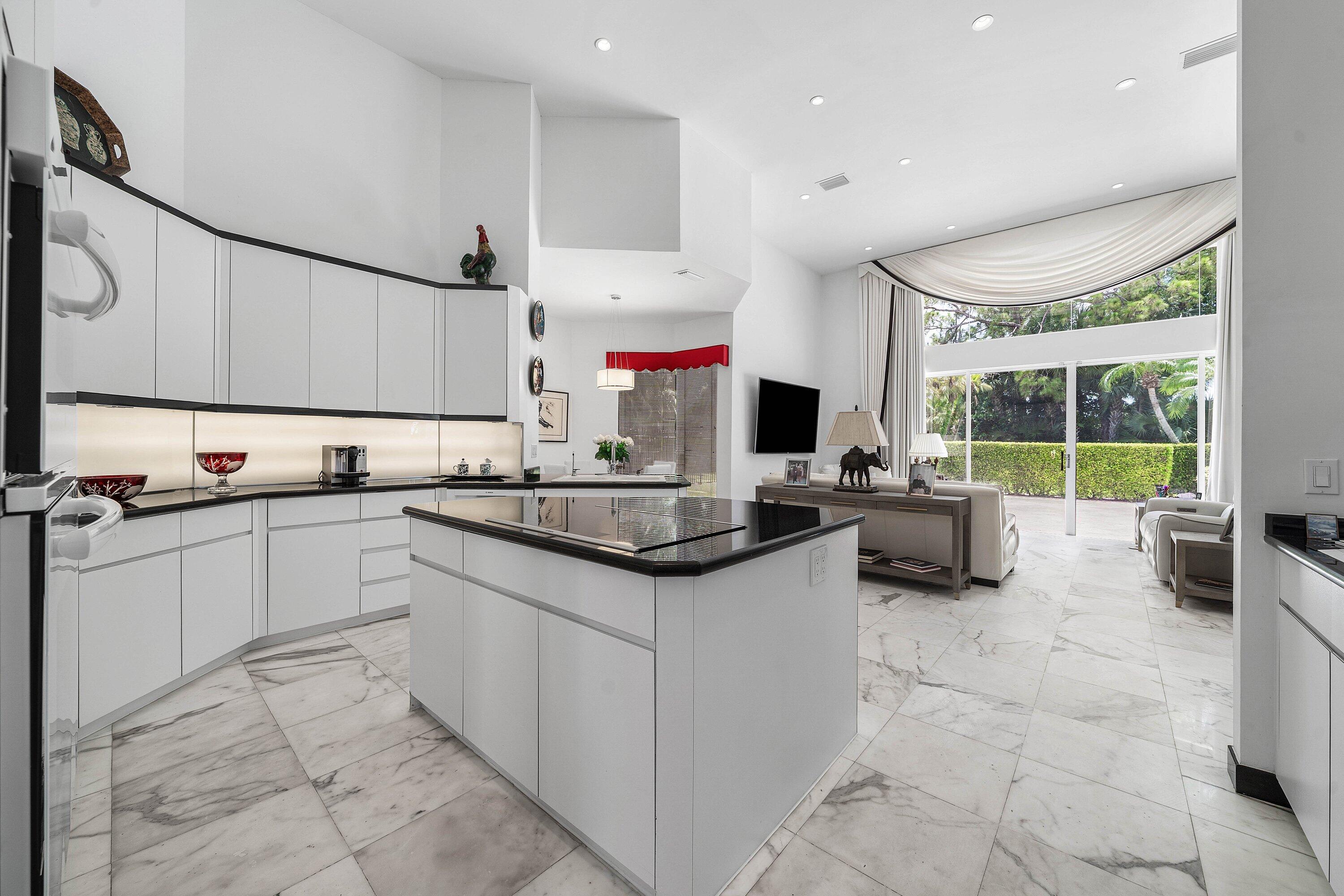 BREAKERS WEST 5 - Residential