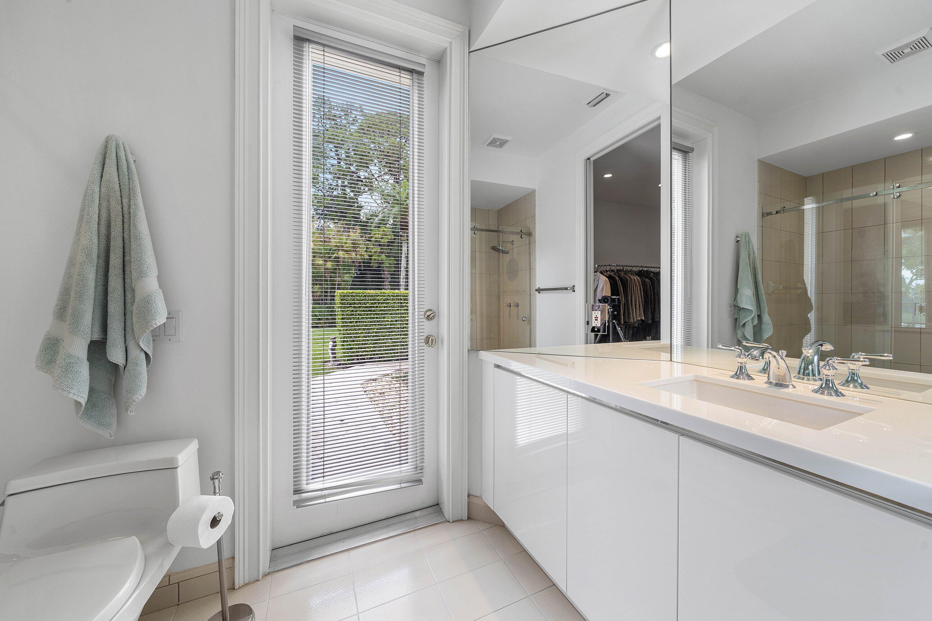 BREAKERS WEST 5 - Residential