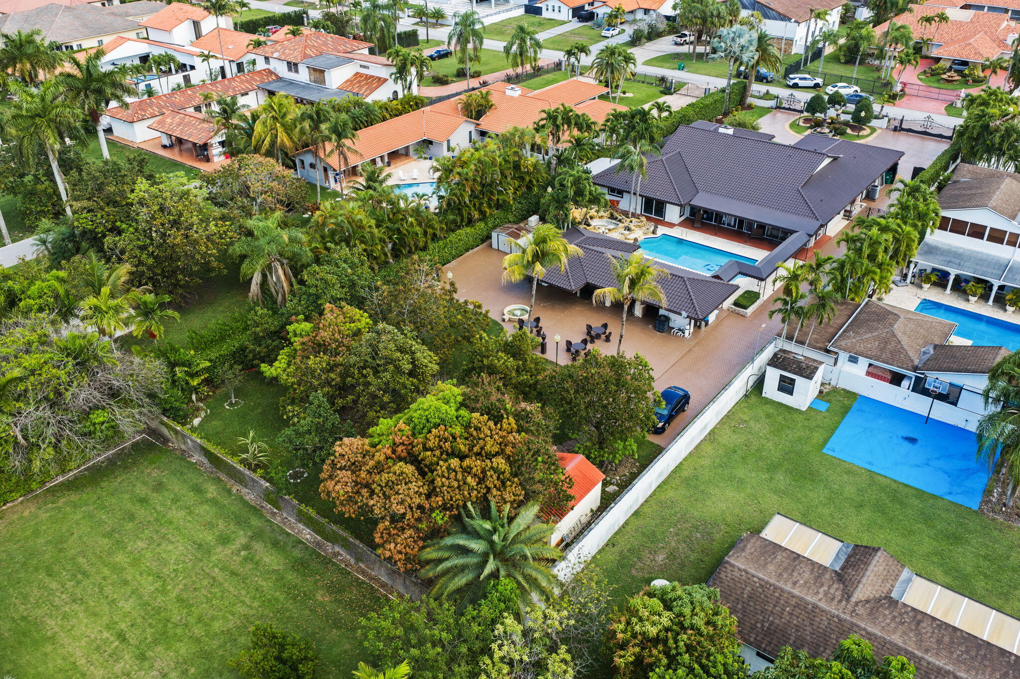 J G HEADS FARMS - Residential