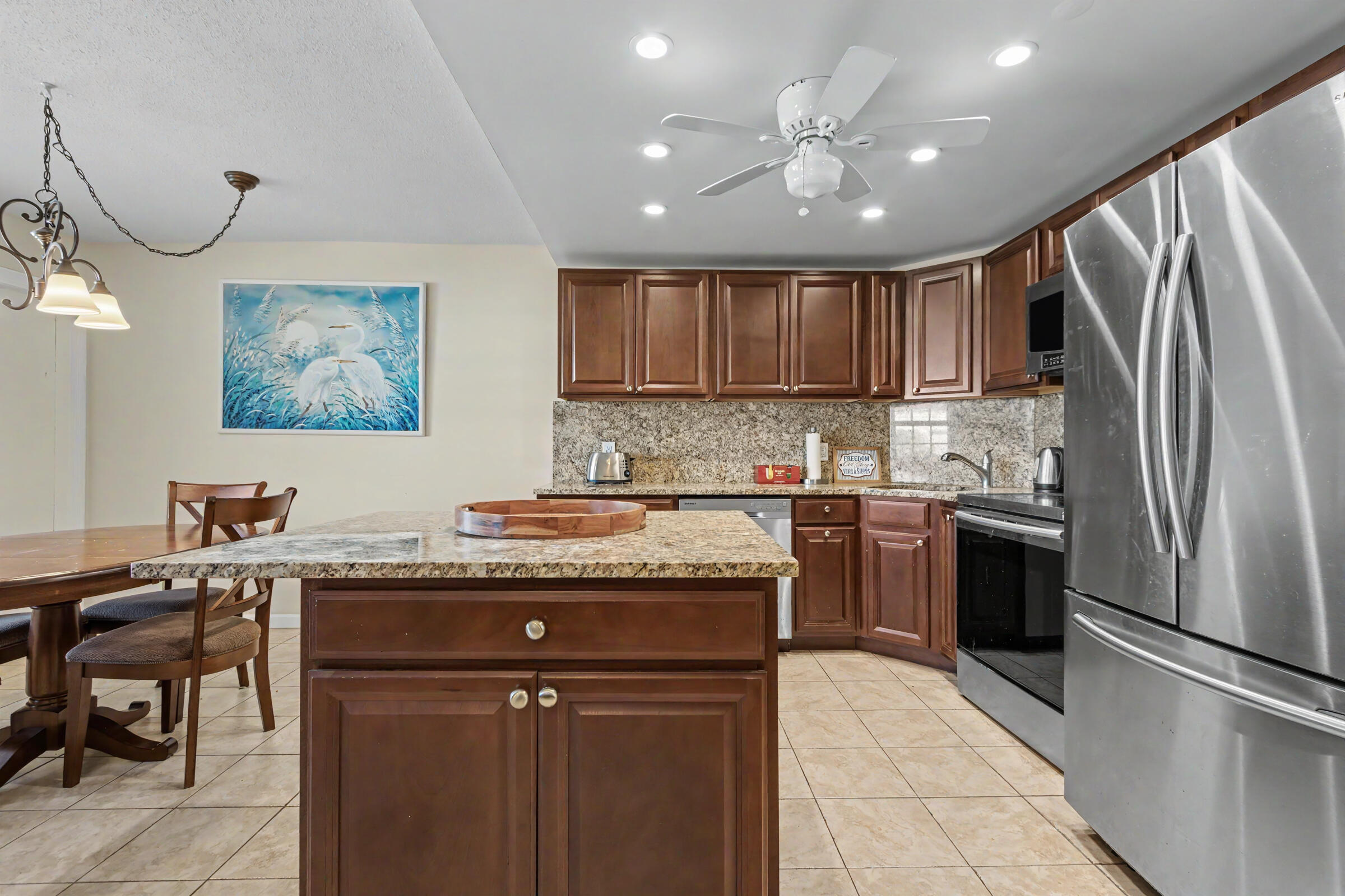MAYBURY MANSIONS CONDO - Residential Lease