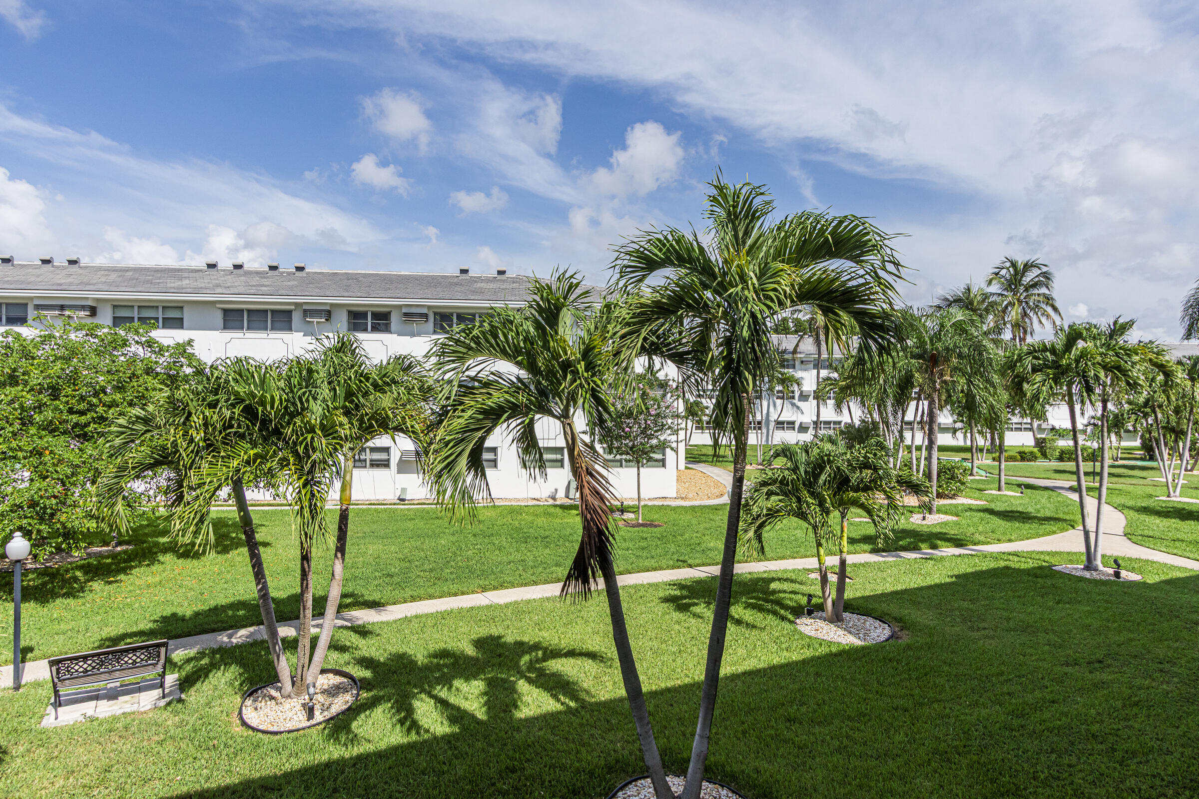 MAYBURY MANSIONS CONDO - Residential Lease