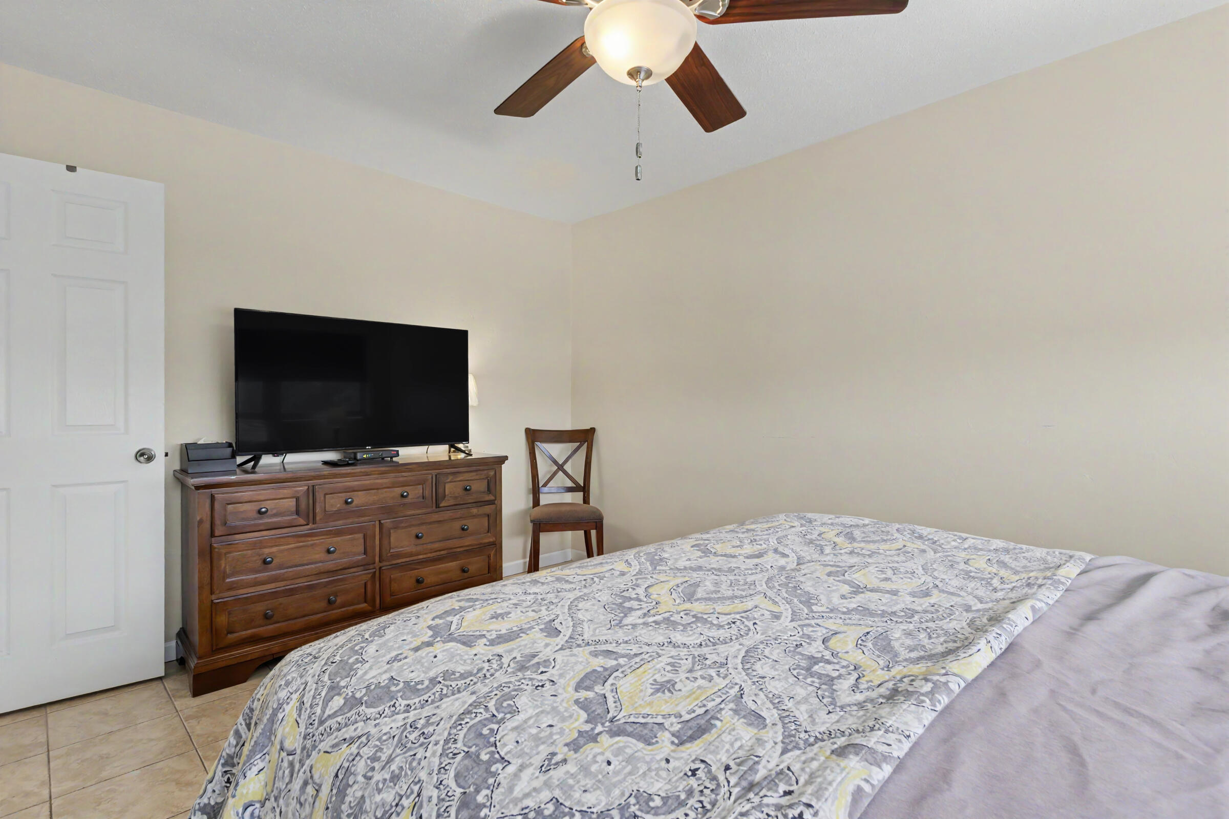 MAYBURY MANSIONS CONDO - Residential Lease
