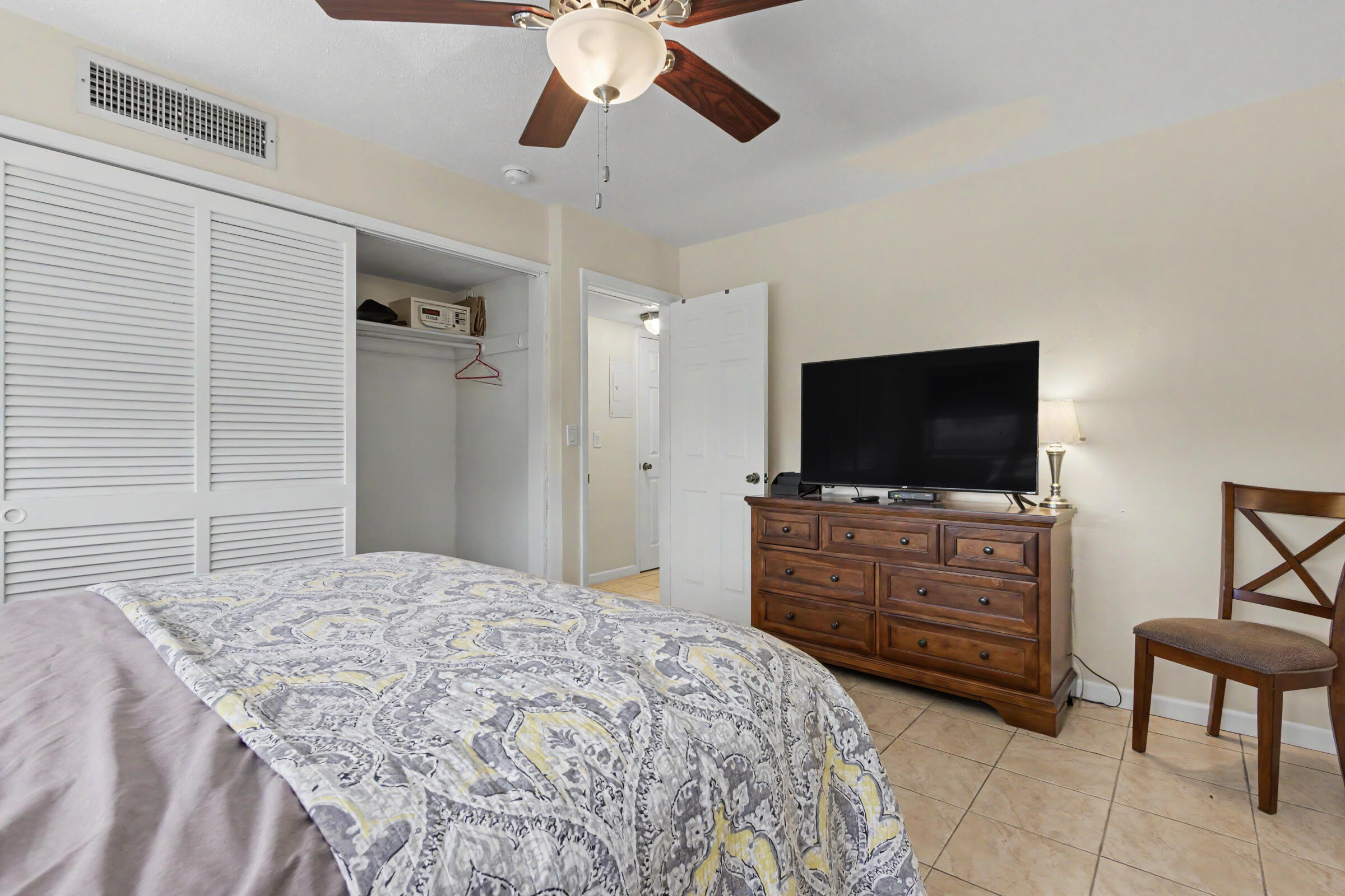 MAYBURY MANSIONS CONDO - Residential Lease