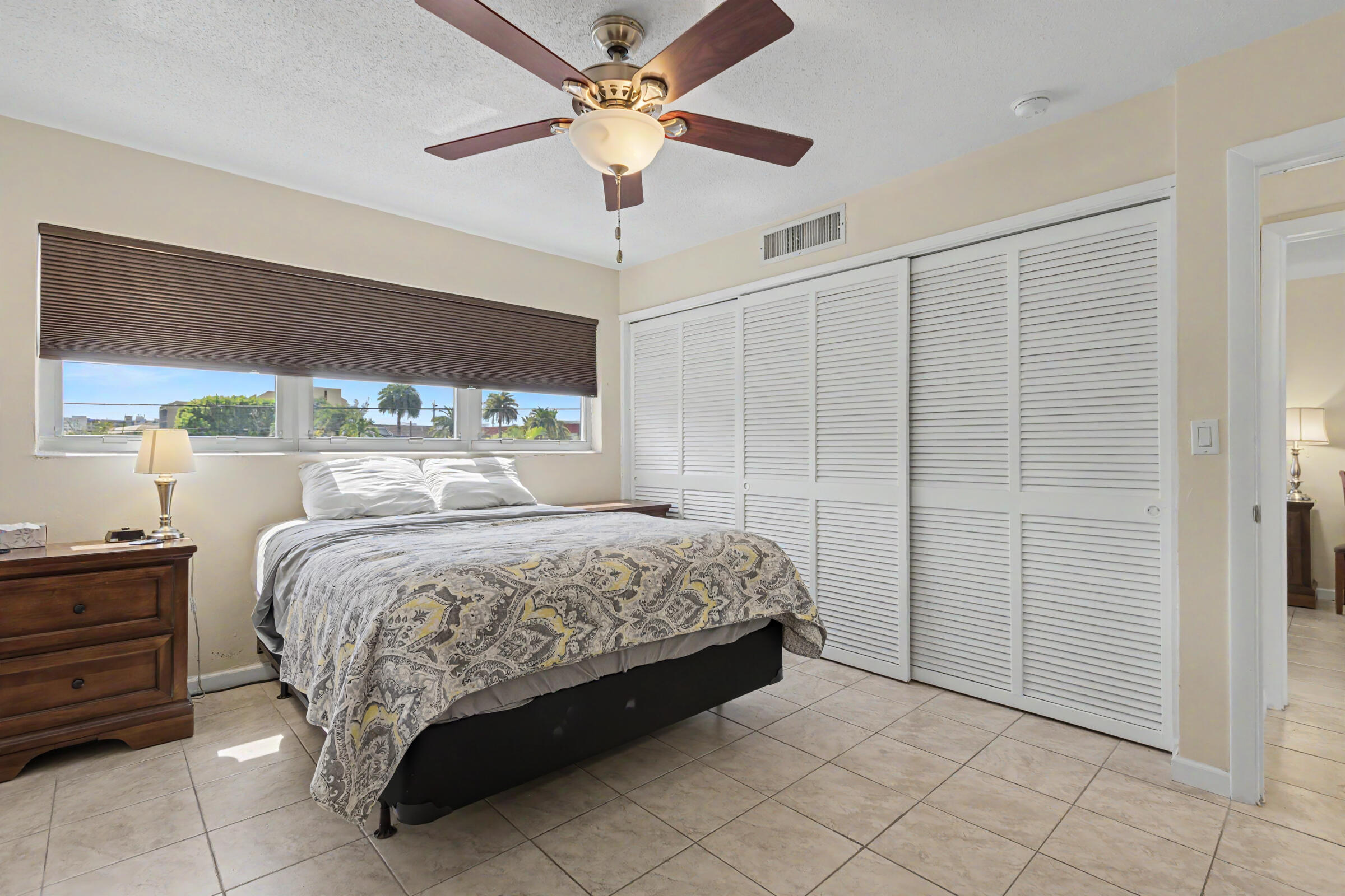 MAYBURY MANSIONS CONDO - Residential Lease