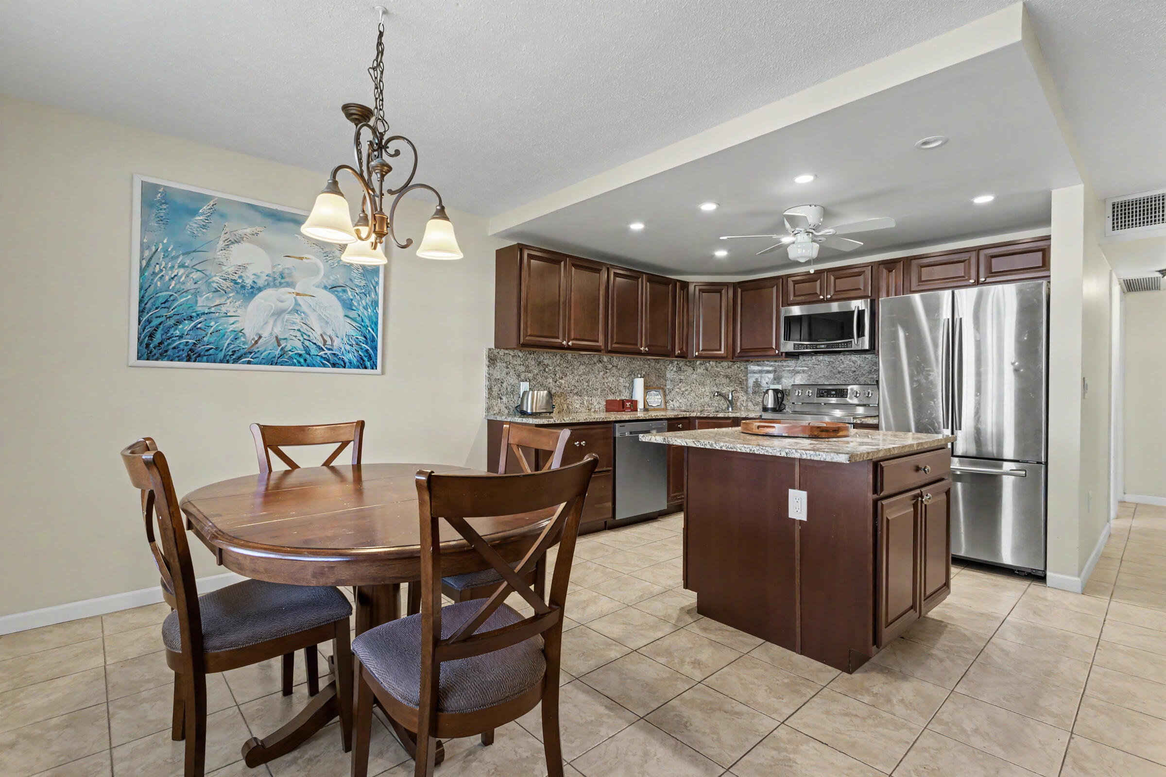 MAYBURY MANSIONS CONDO - Residential Lease