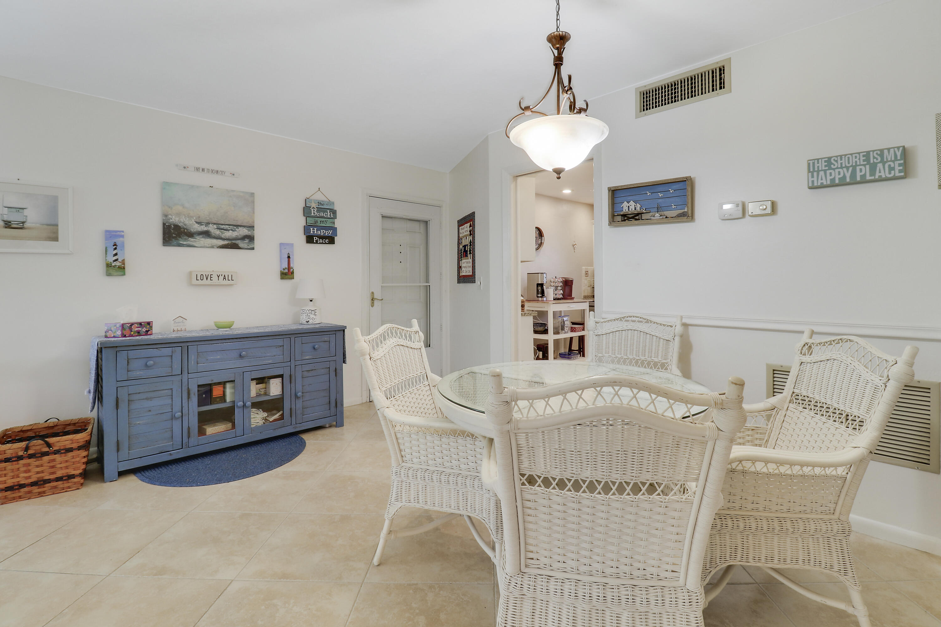 TEQUESTA GARDEN COND NO 6 S 526 FT OF PAR 2 TEQUES - Residential