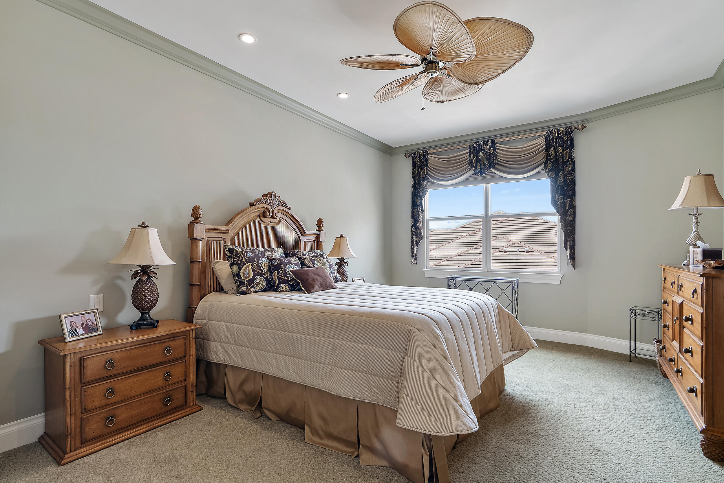 JONATHANS LANDING - Residential