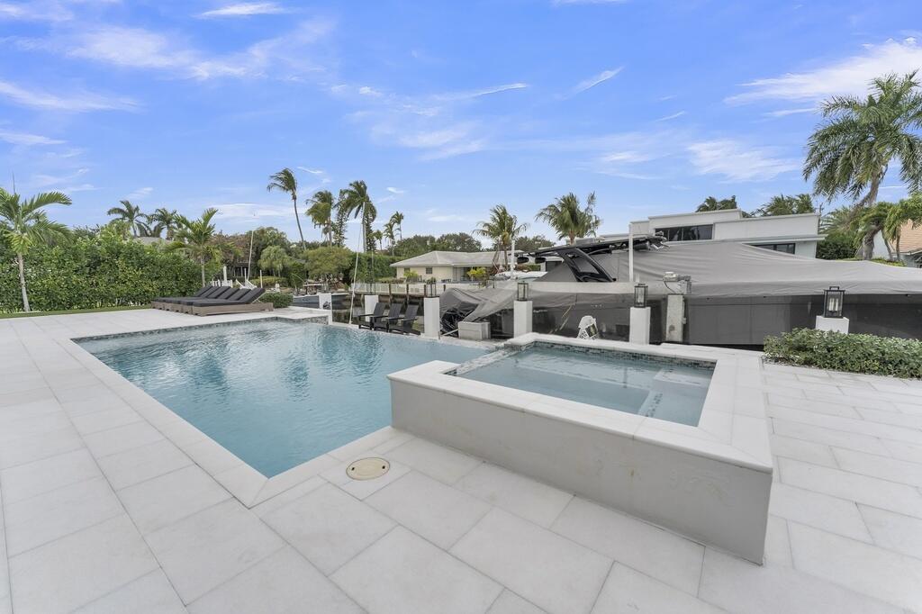 Tropic Isle In - Residential