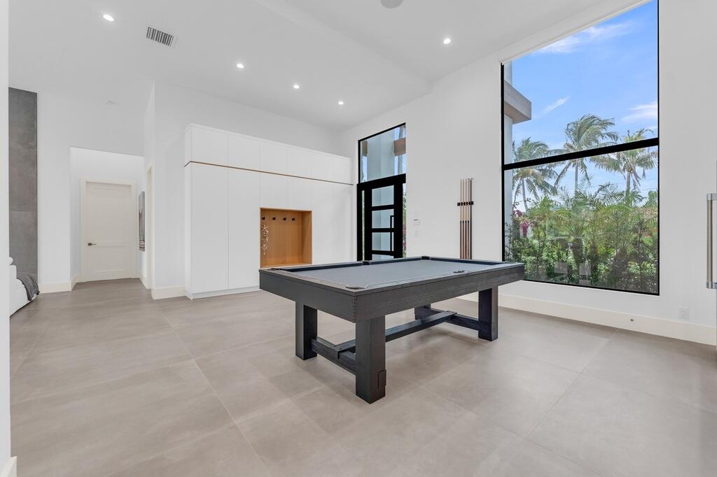 Tropic Isle In - Residential