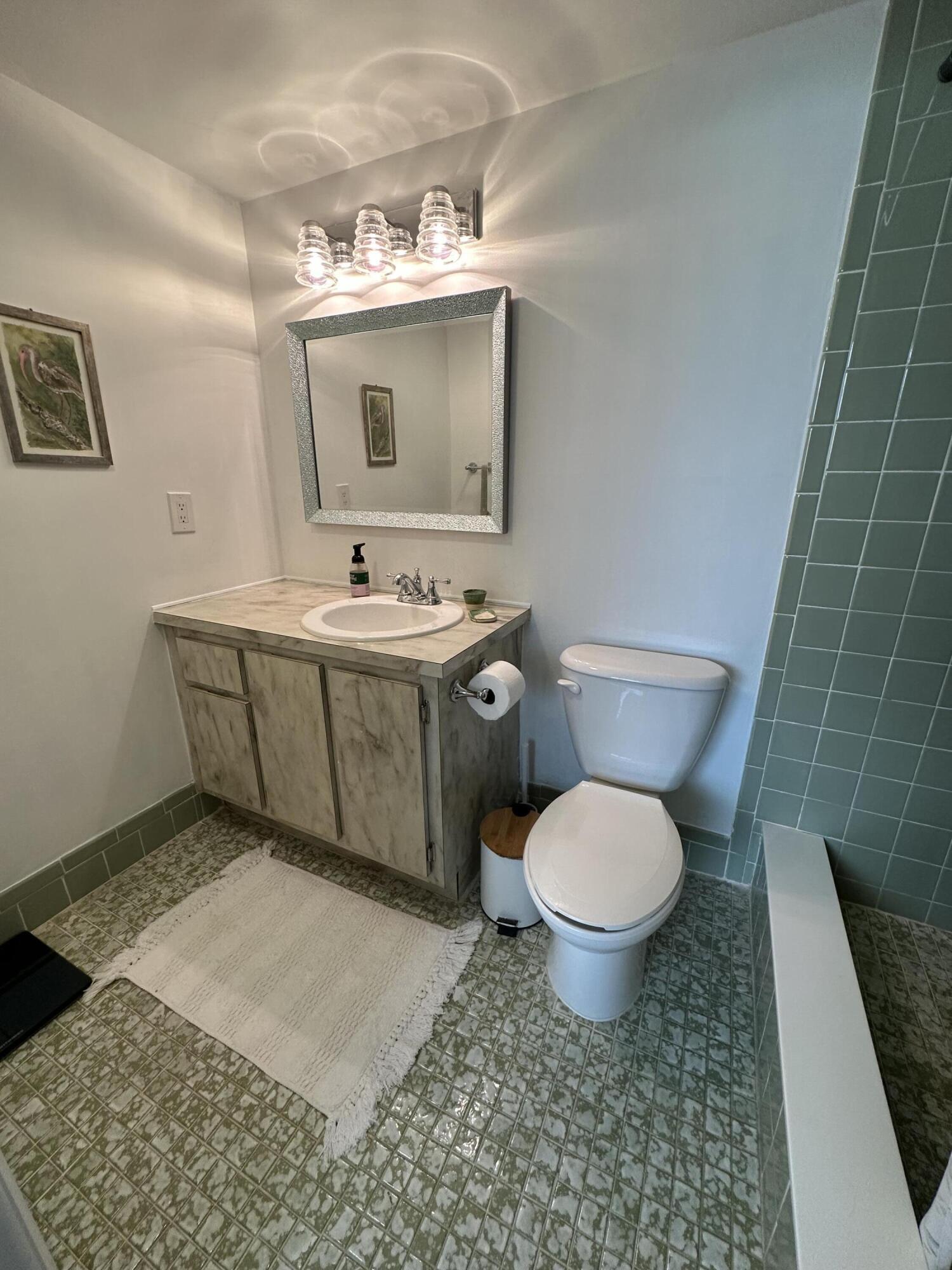 MEADOWBROOK LAKES VIEW CONDO - Residential Lease