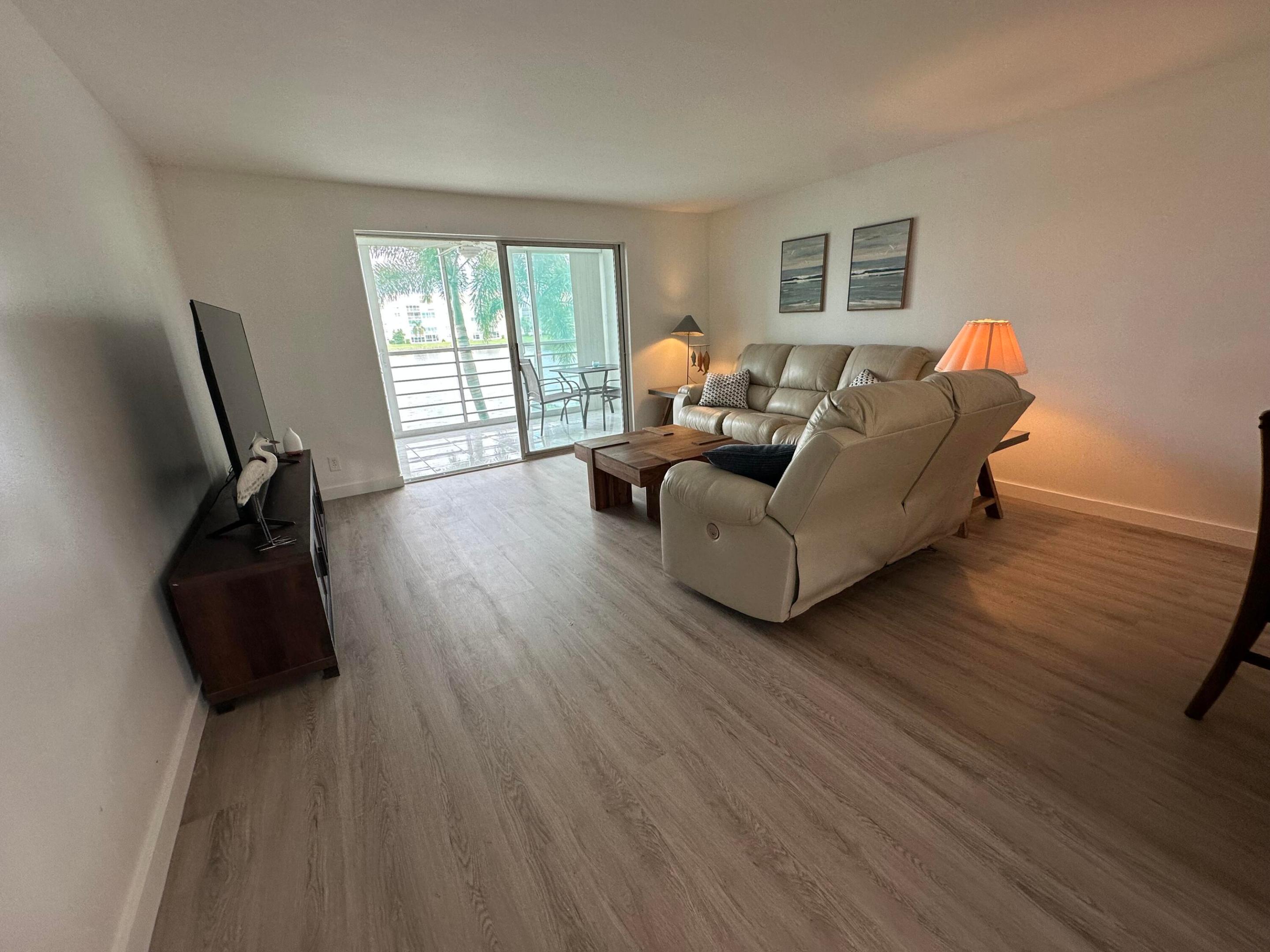 MEADOWBROOK LAKES VIEW CONDO - Residential Lease
