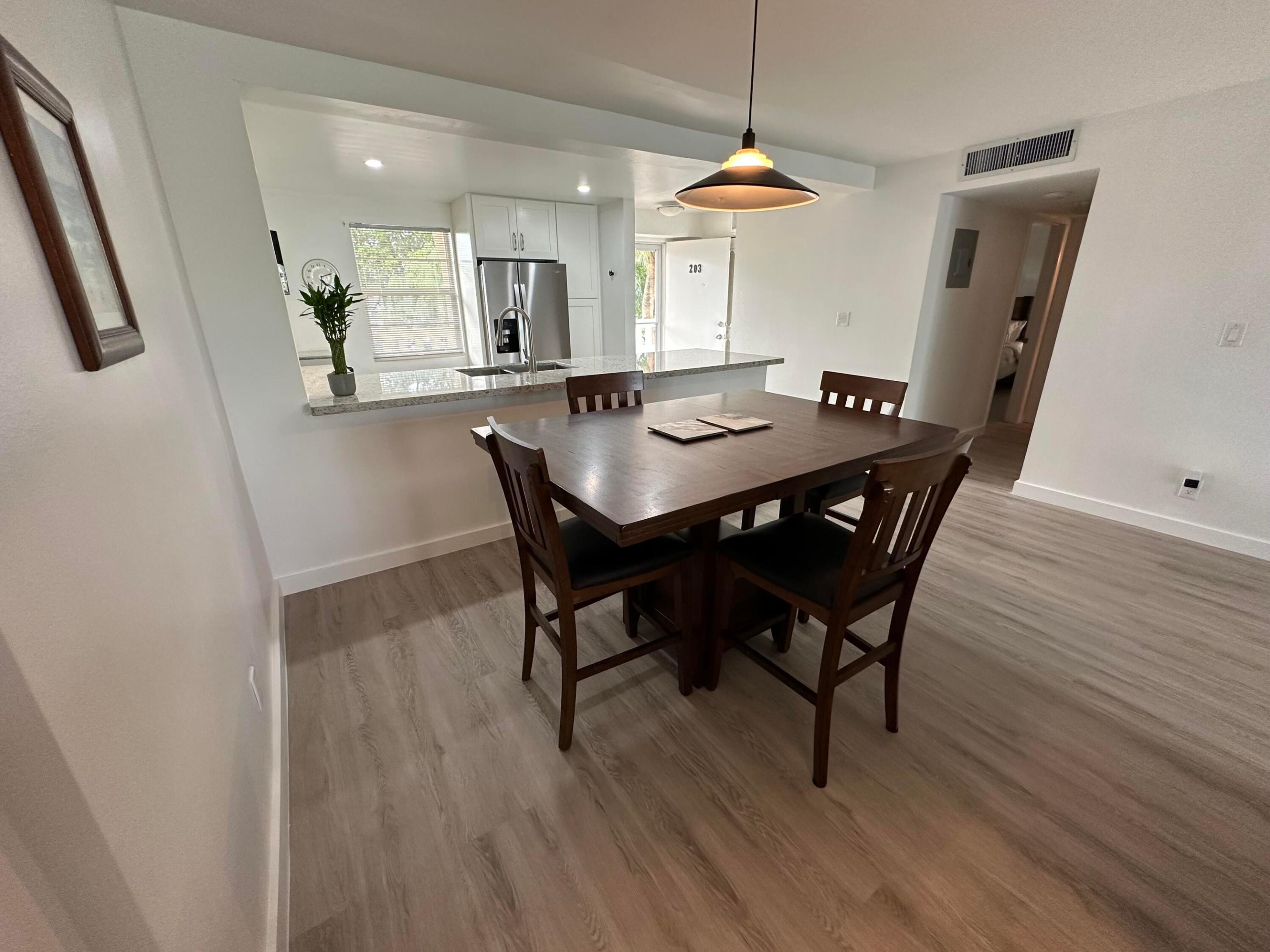 MEADOWBROOK LAKES VIEW CONDO - Residential Lease