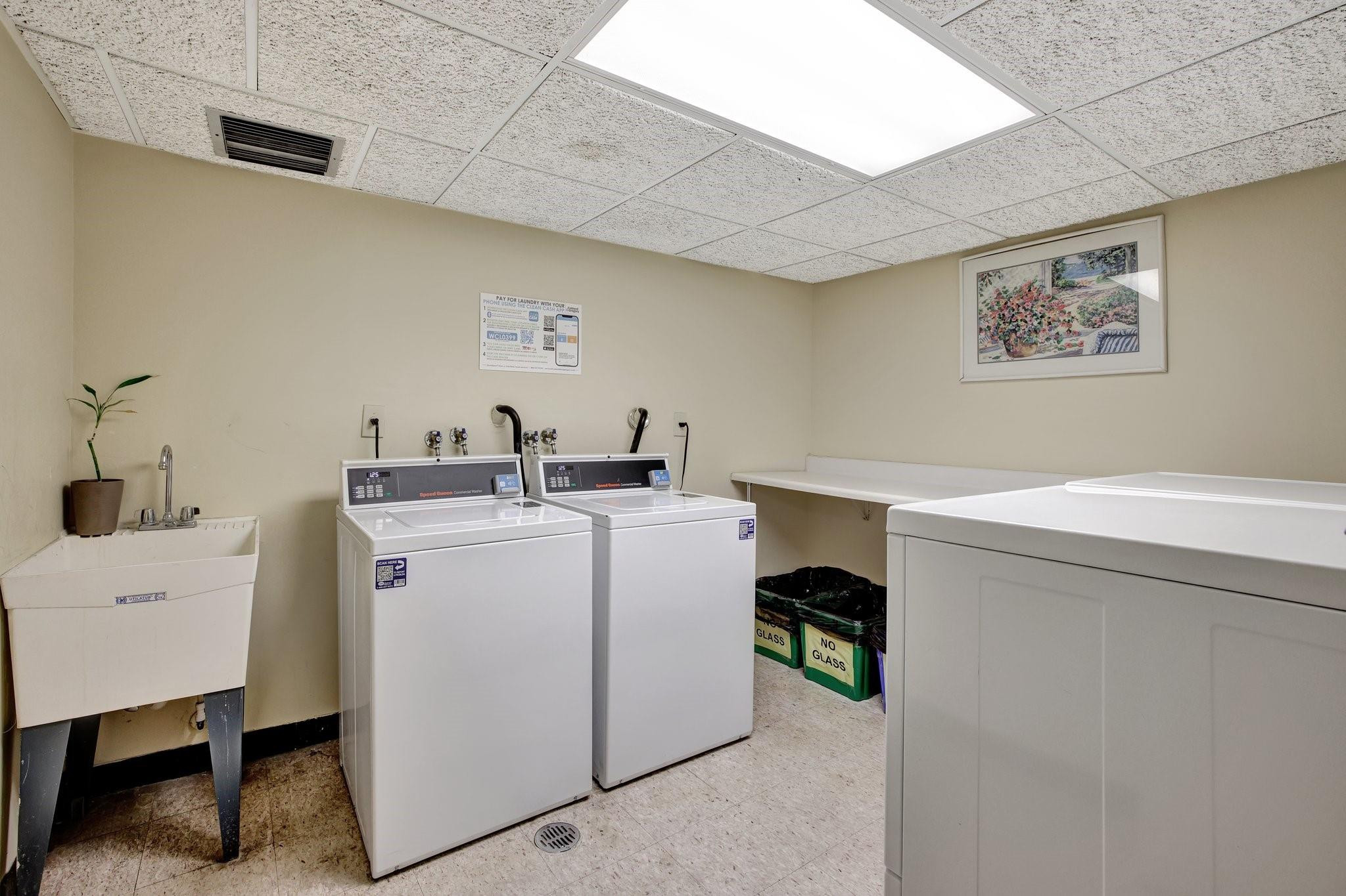 RIVER REACH CONDOMINIUM III - Residential