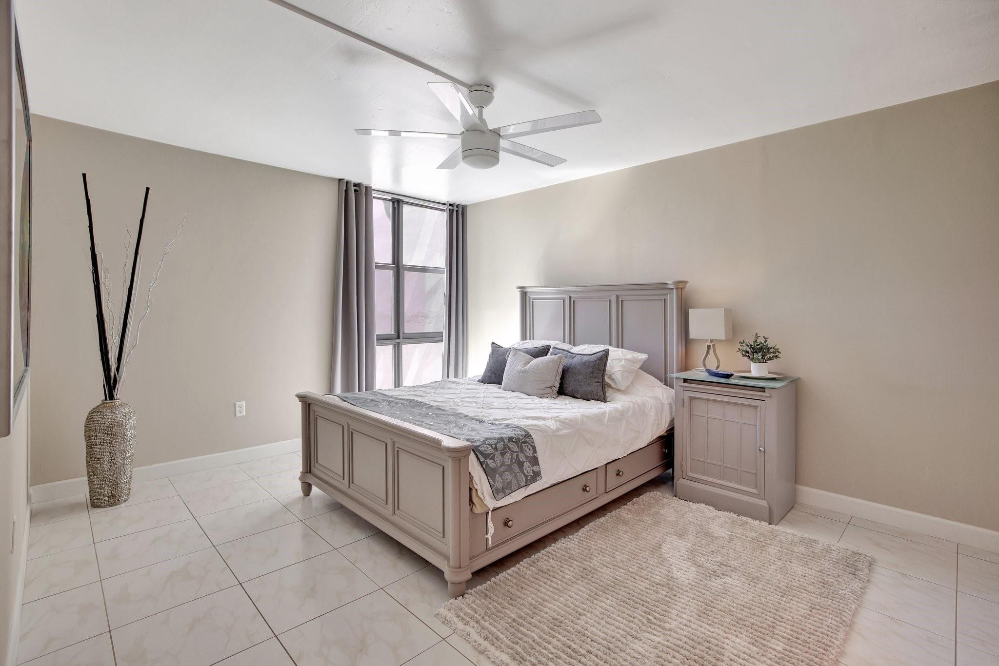 RIVER REACH CONDOMINIUM III - Residential