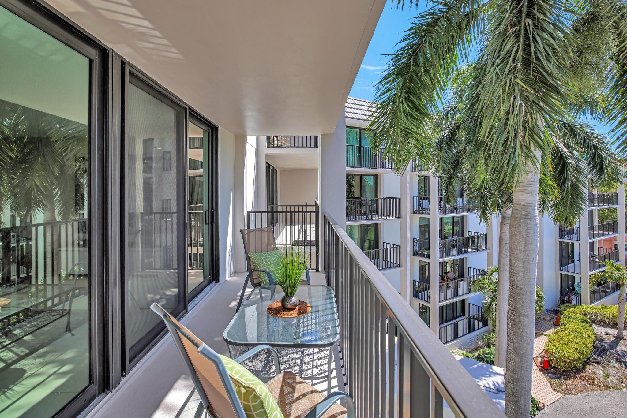 RIVER REACH CONDOMINIUM III - Residential