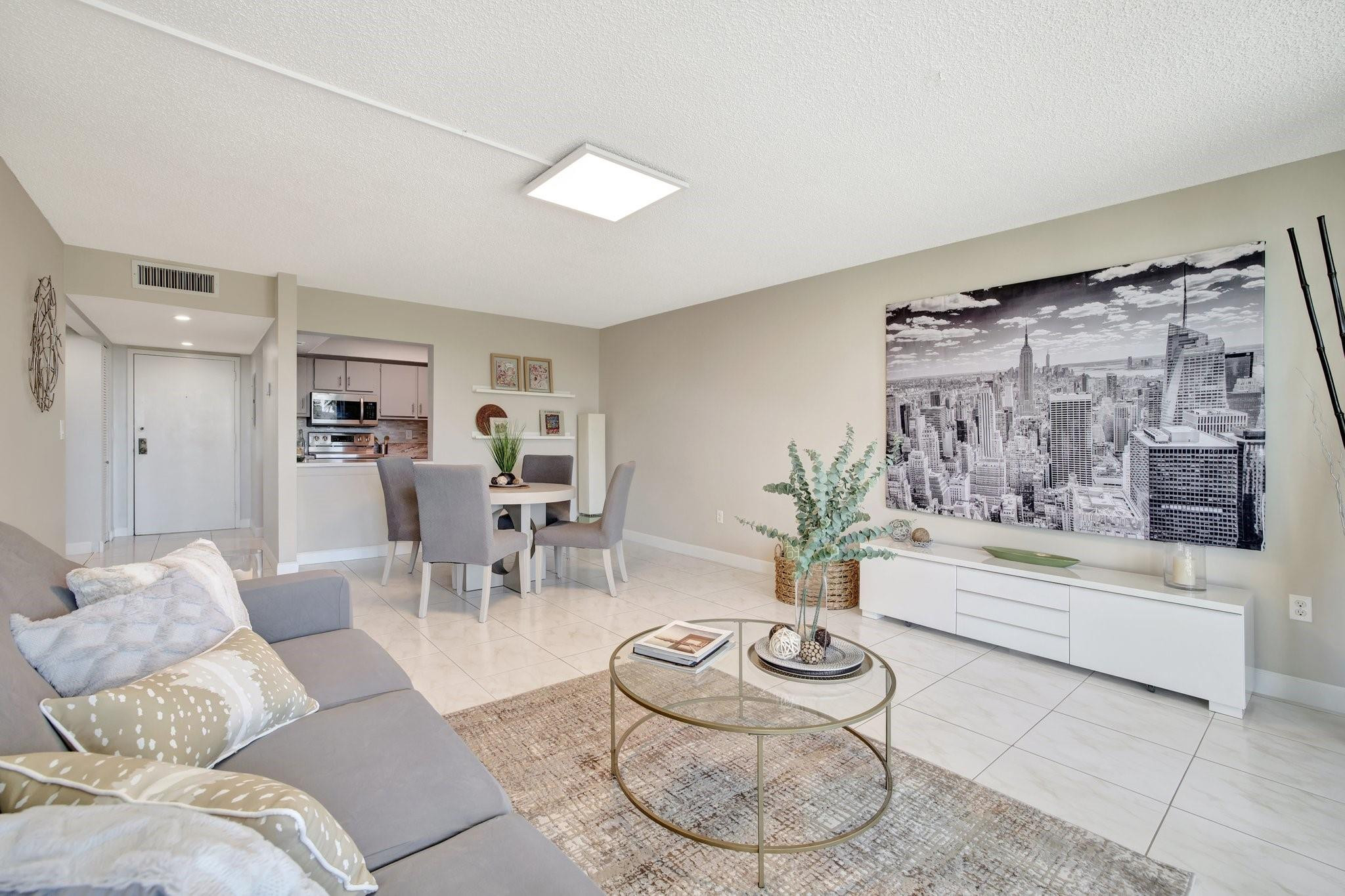 RIVER REACH CONDOMINIUM III - Residential