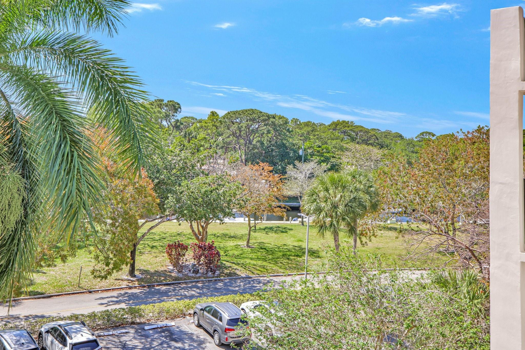 RIVER REACH CONDOMINIUM III - Residential