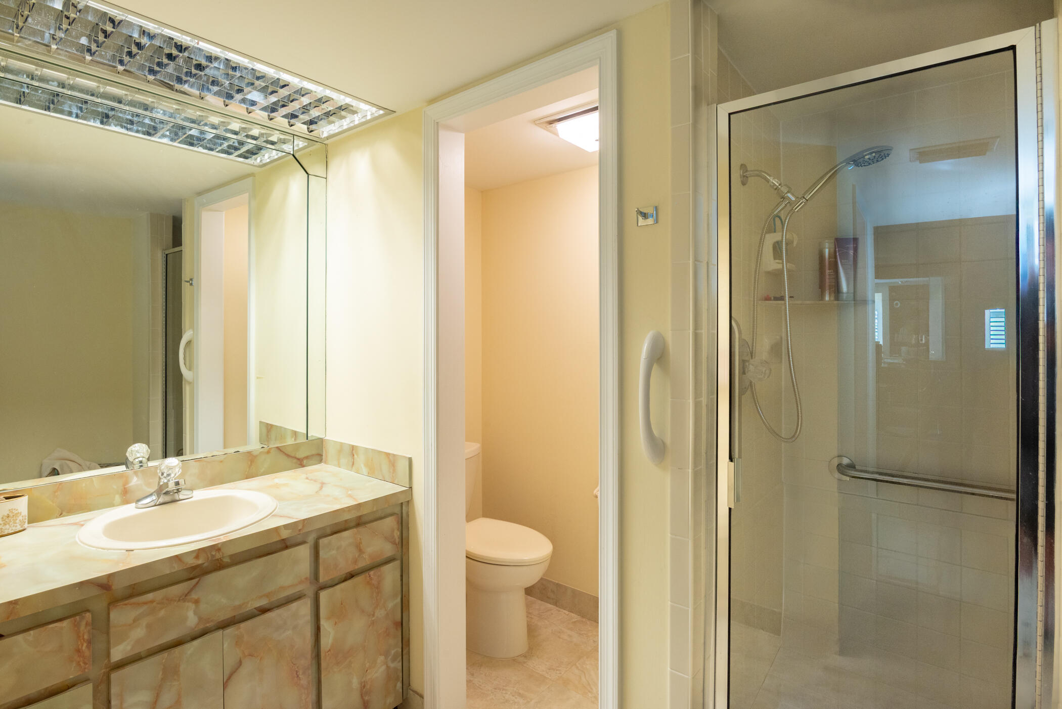 YACHT & COUNTRY CLUB OF STUART - Residential